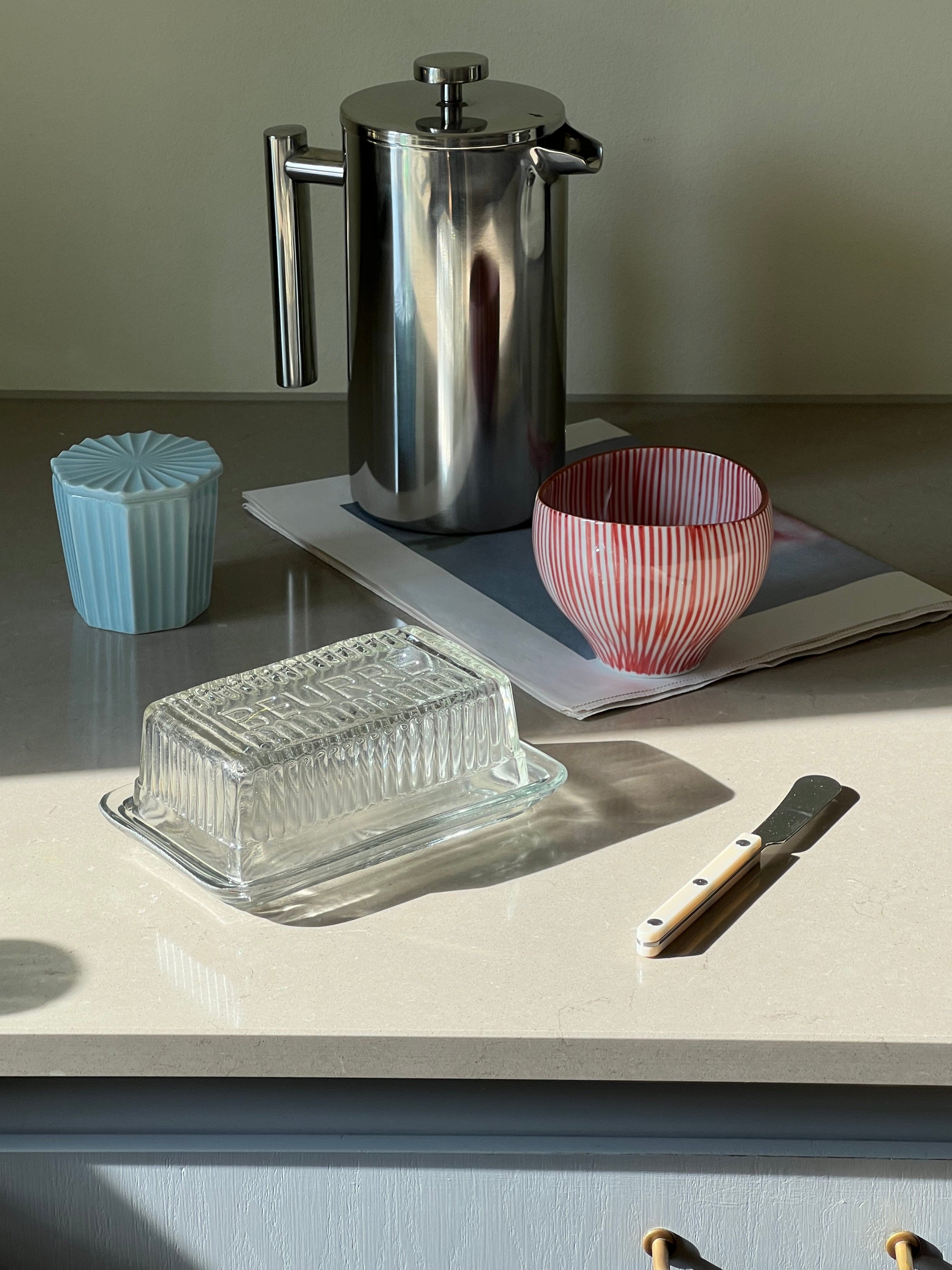 Smørboks i glas med låg Studio Hafnia