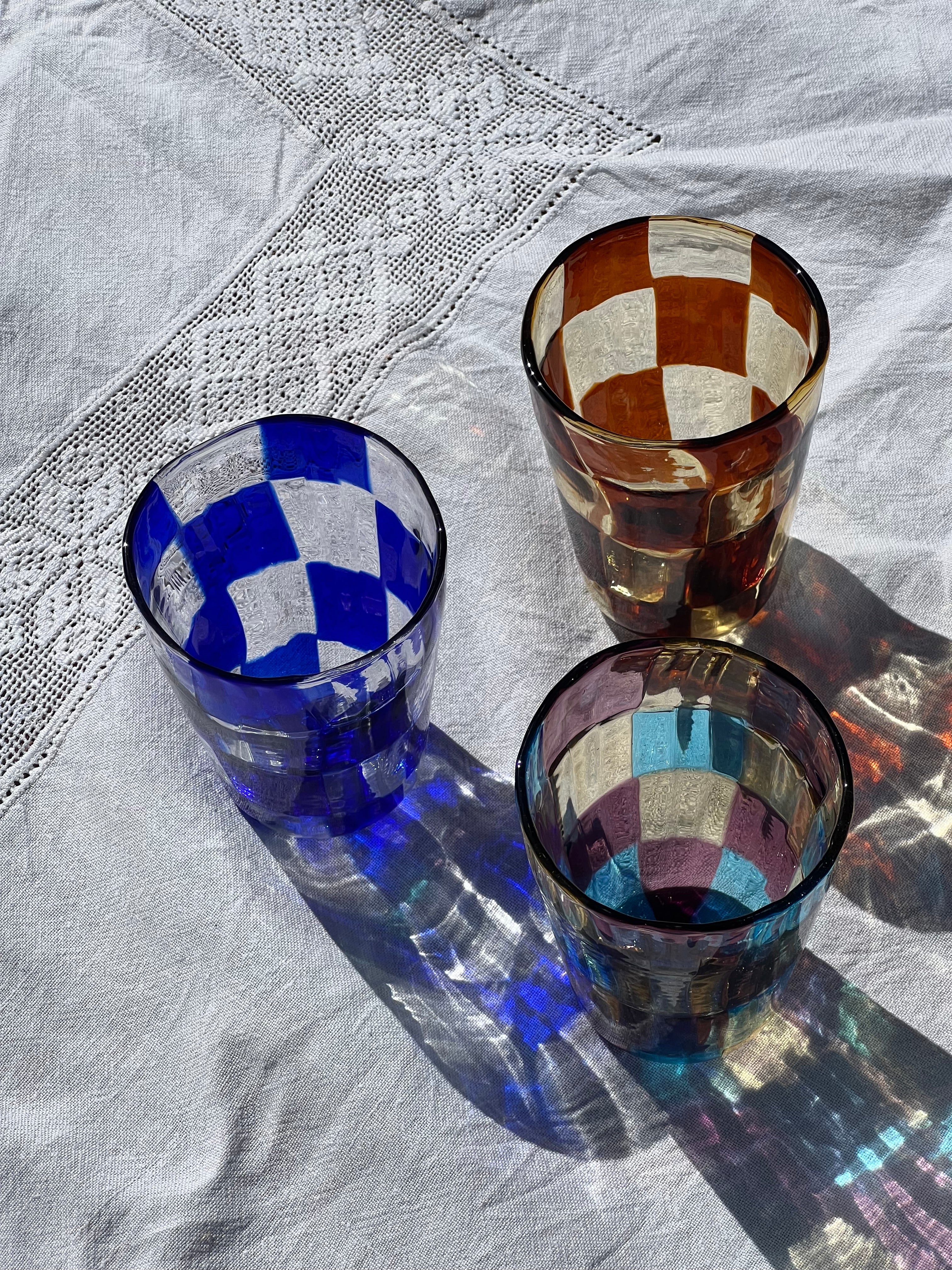 Håndblæst Murano Glas med skaktern i mørkeblå Murano