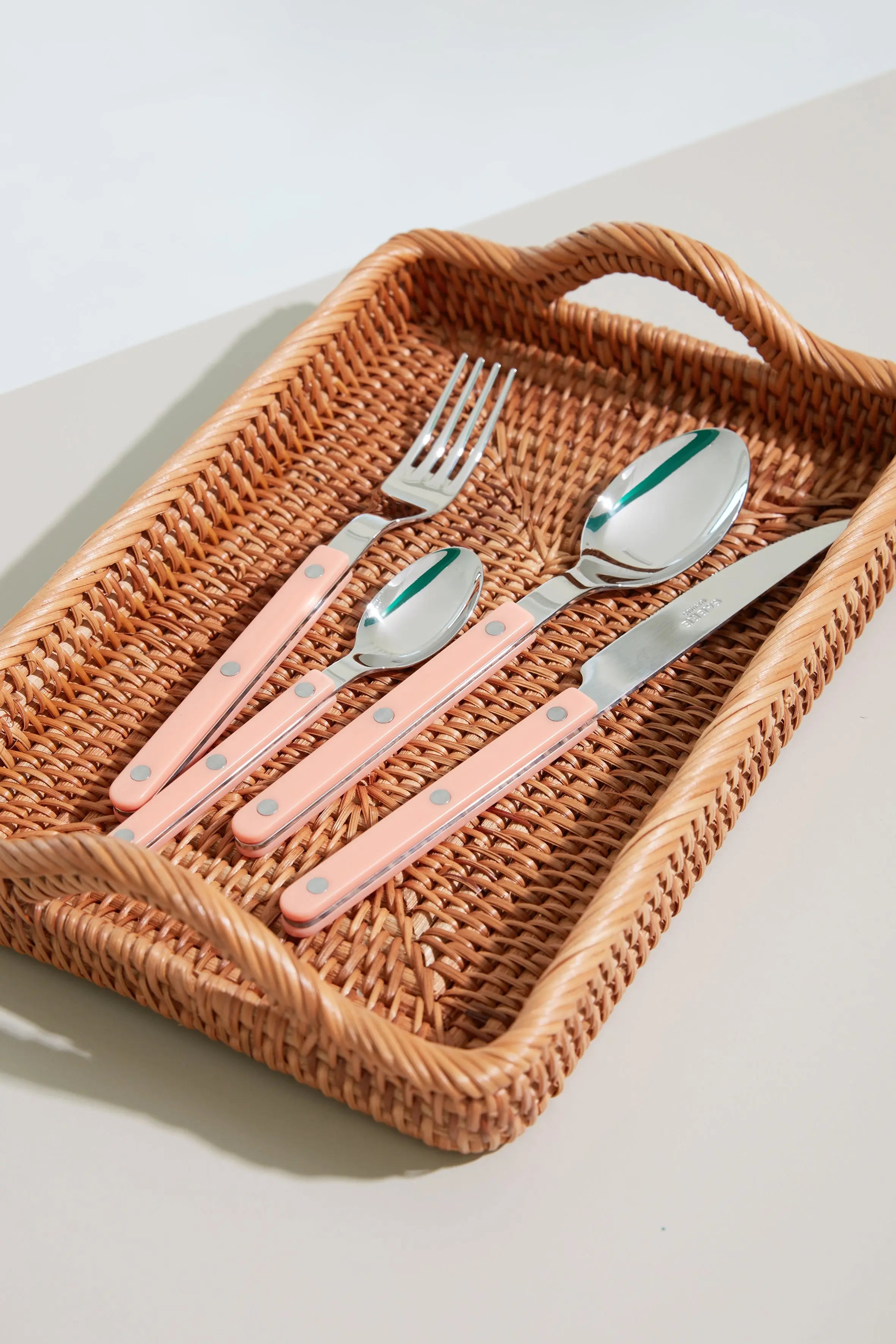 Bistrot Solid Bestiksæt 4 dele | Nude Pink (ferskenfarvet) Sabre Paris