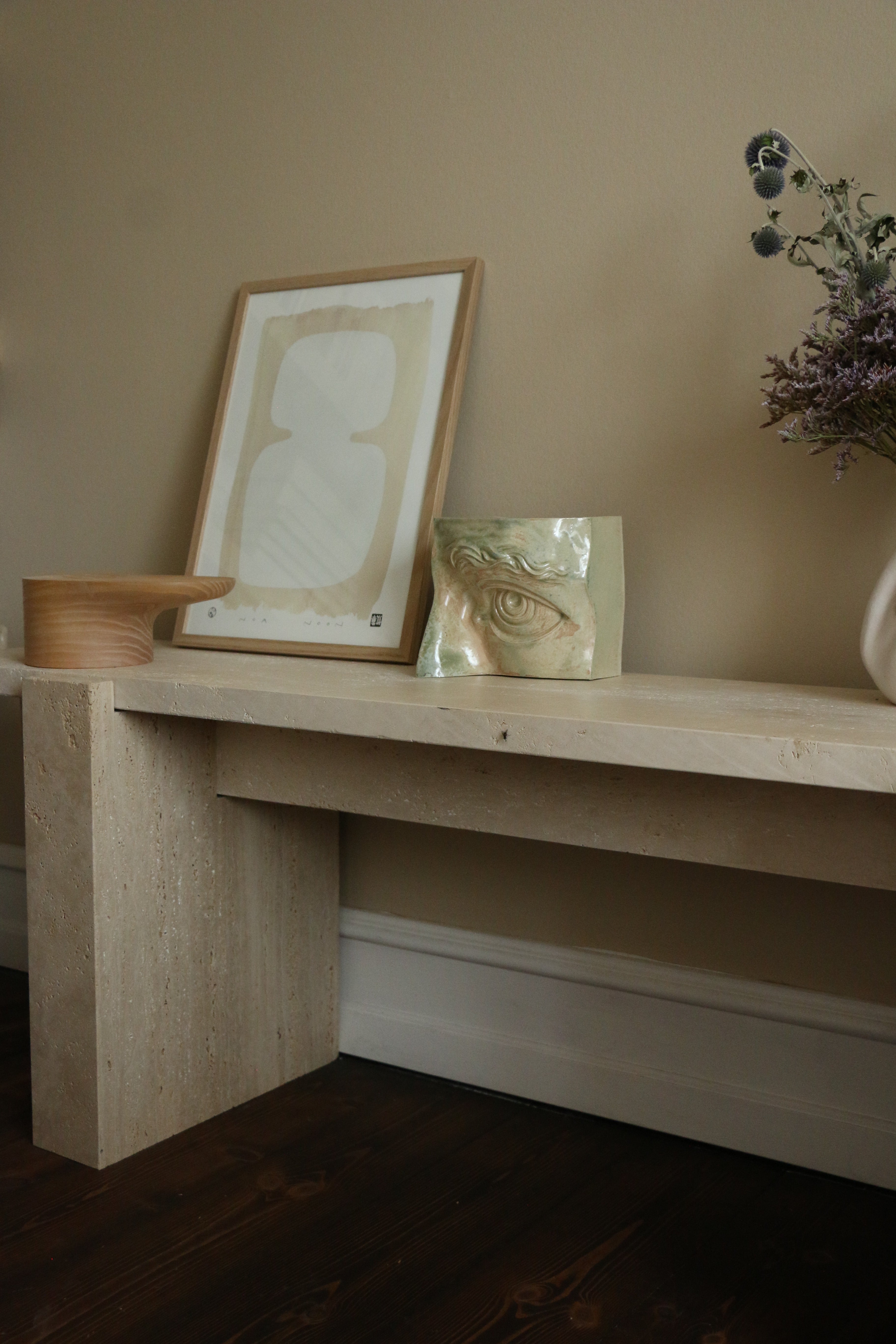 Jacob Laoru | Bookend Eye (Left): Firkantet venstre bogstøtte øje i glaseret stentøjsler i CrystalGreen Studio Hafnia