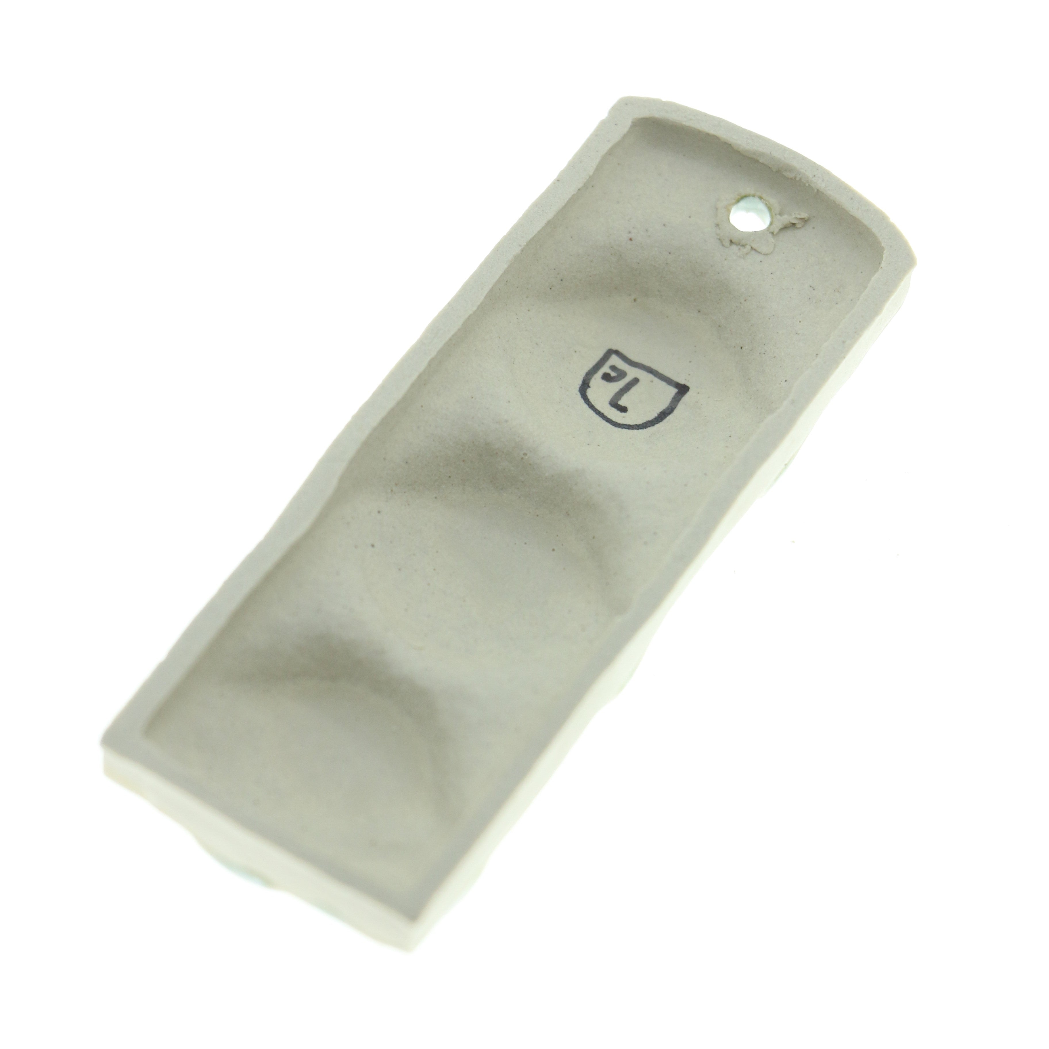 Jacob Larou | Third Eye: Skulptur med 3 øjne i glaseret stentøjsler i CopperGreen til væggen Studio Hafnia