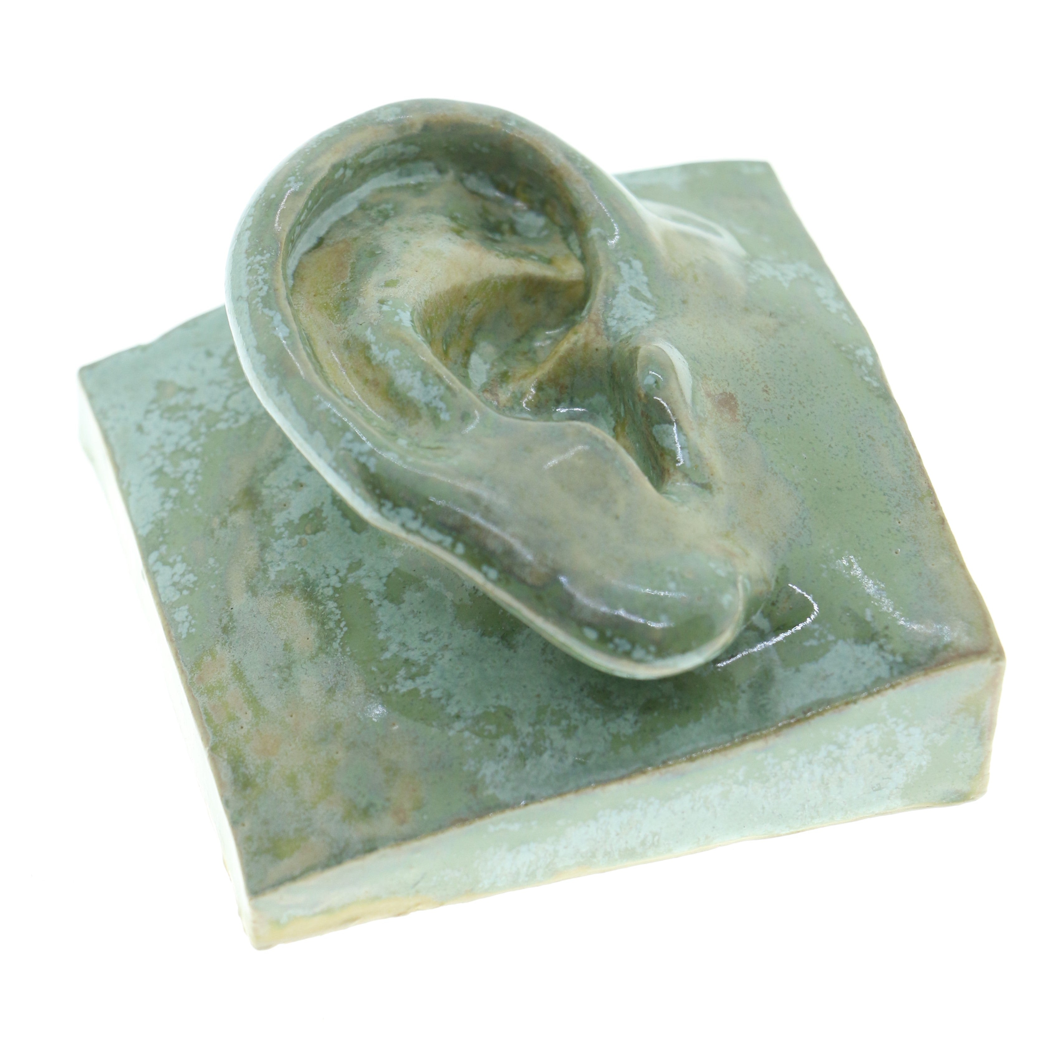 Jacob Laoru | Square Ear (Right): Firkantet øre i glaseret stentøjsler i CopperGreen til væggen Studio Hafnia