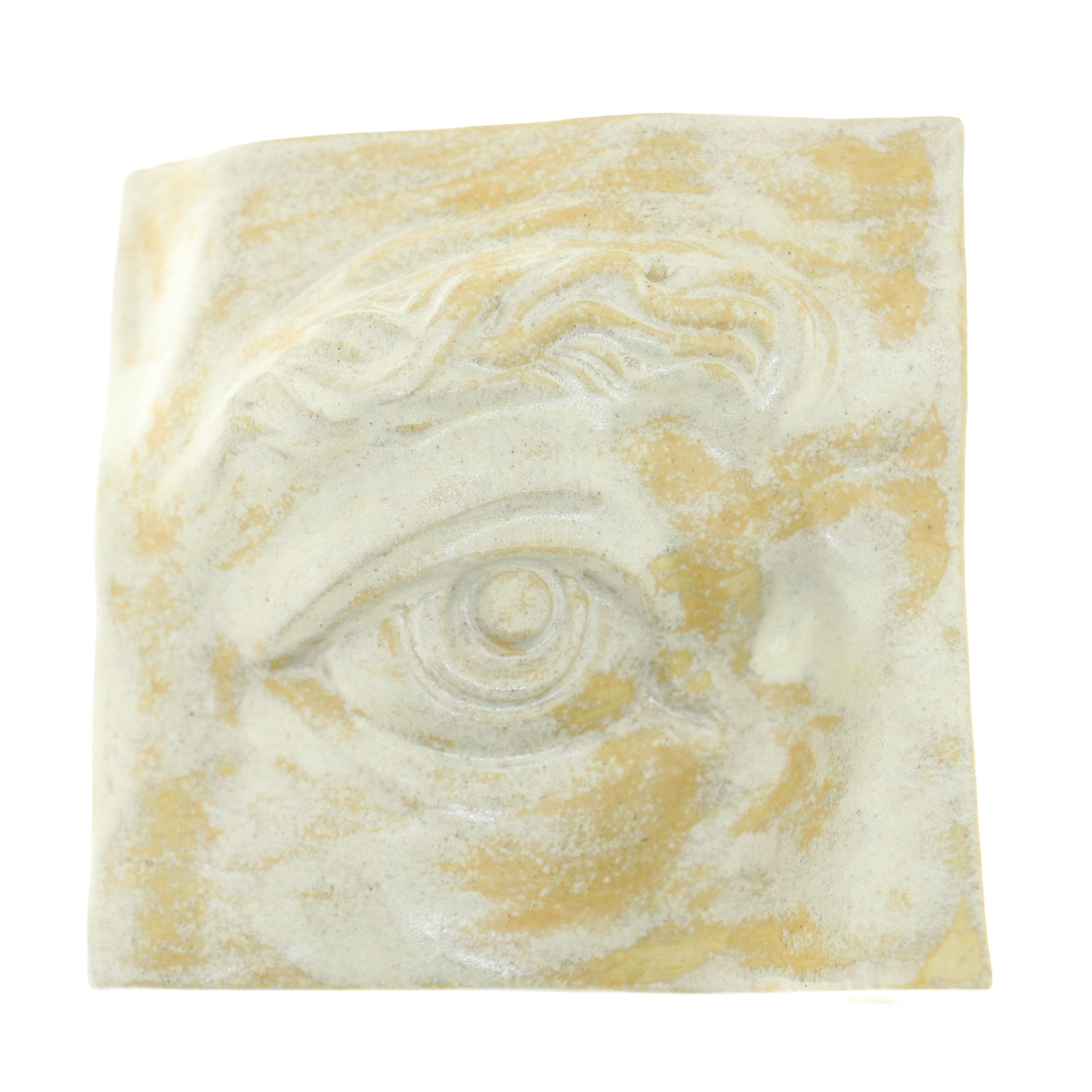 Jacob Larou | Square Eye (Right): Firkantet øje i glaseret stentøjsler i AntiqueWhite til væggen Studio Hafnia