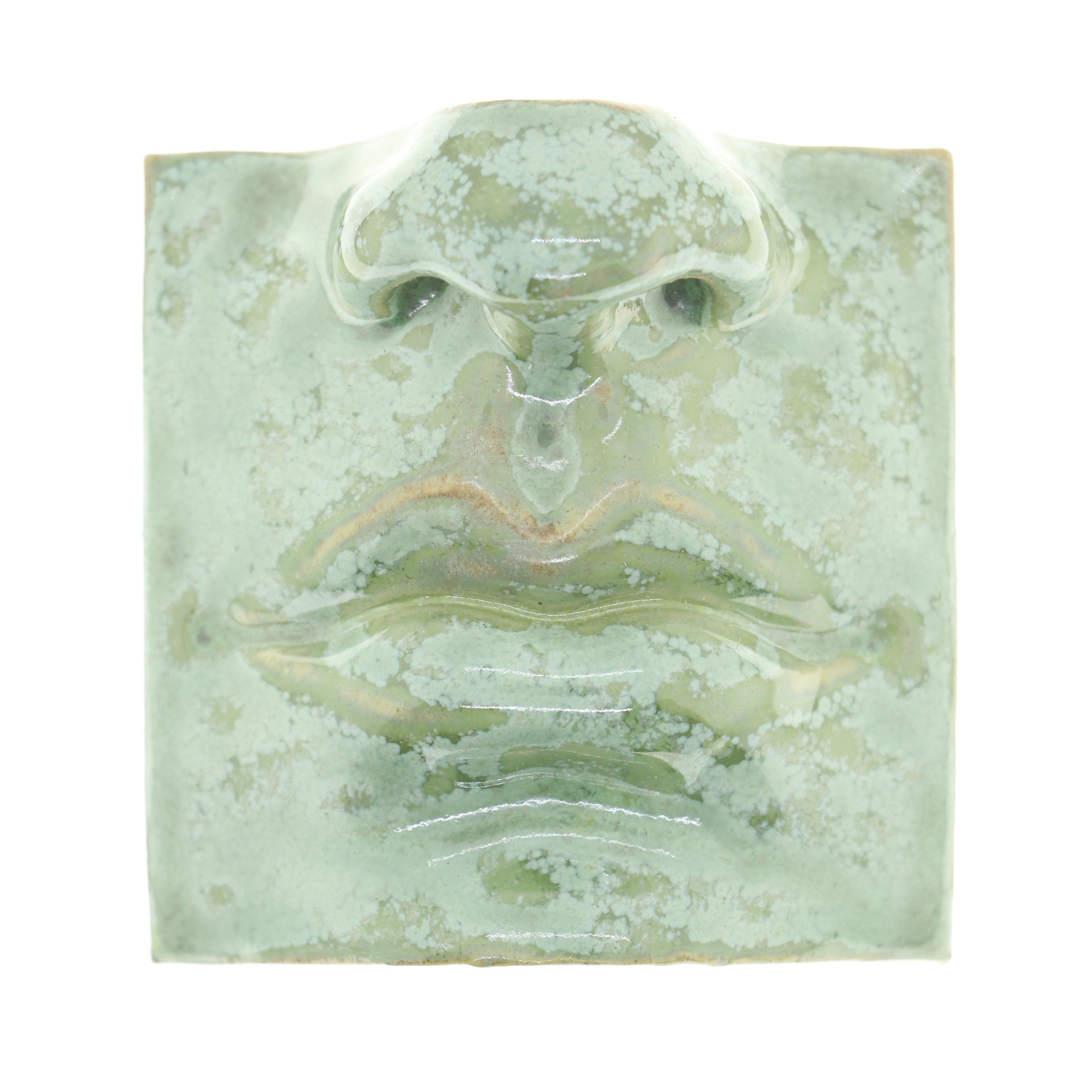 Jacob Laoru | Square Mouth (1): Firkantet mund i glaseret stentøjsler i CopperGreen til væggen Studio Hafnia