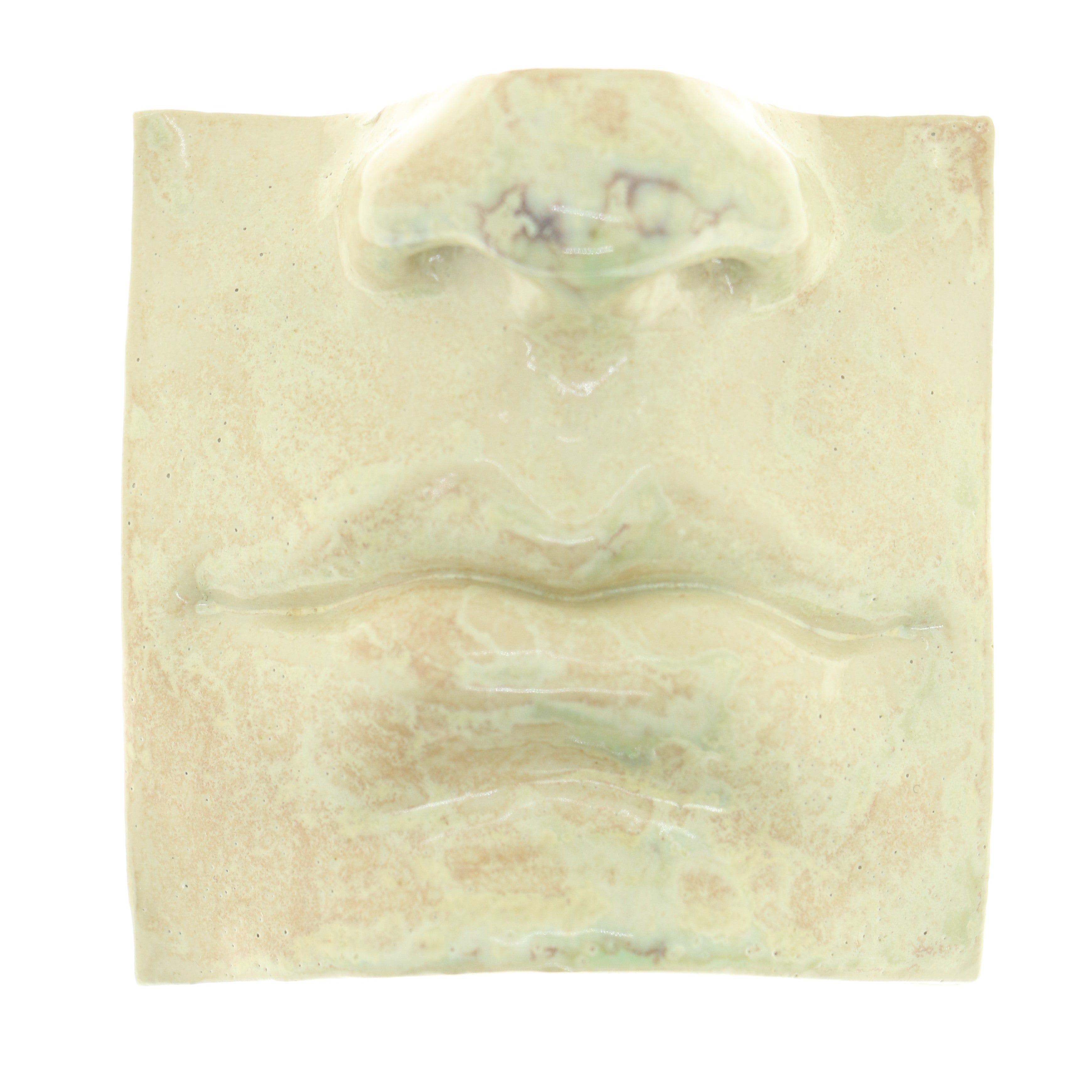 Jacob Laoru | Square Mouth (1): Firkantet mund i glaseret stentøjsler i CrystalGreen til væggen Studio Hafnia