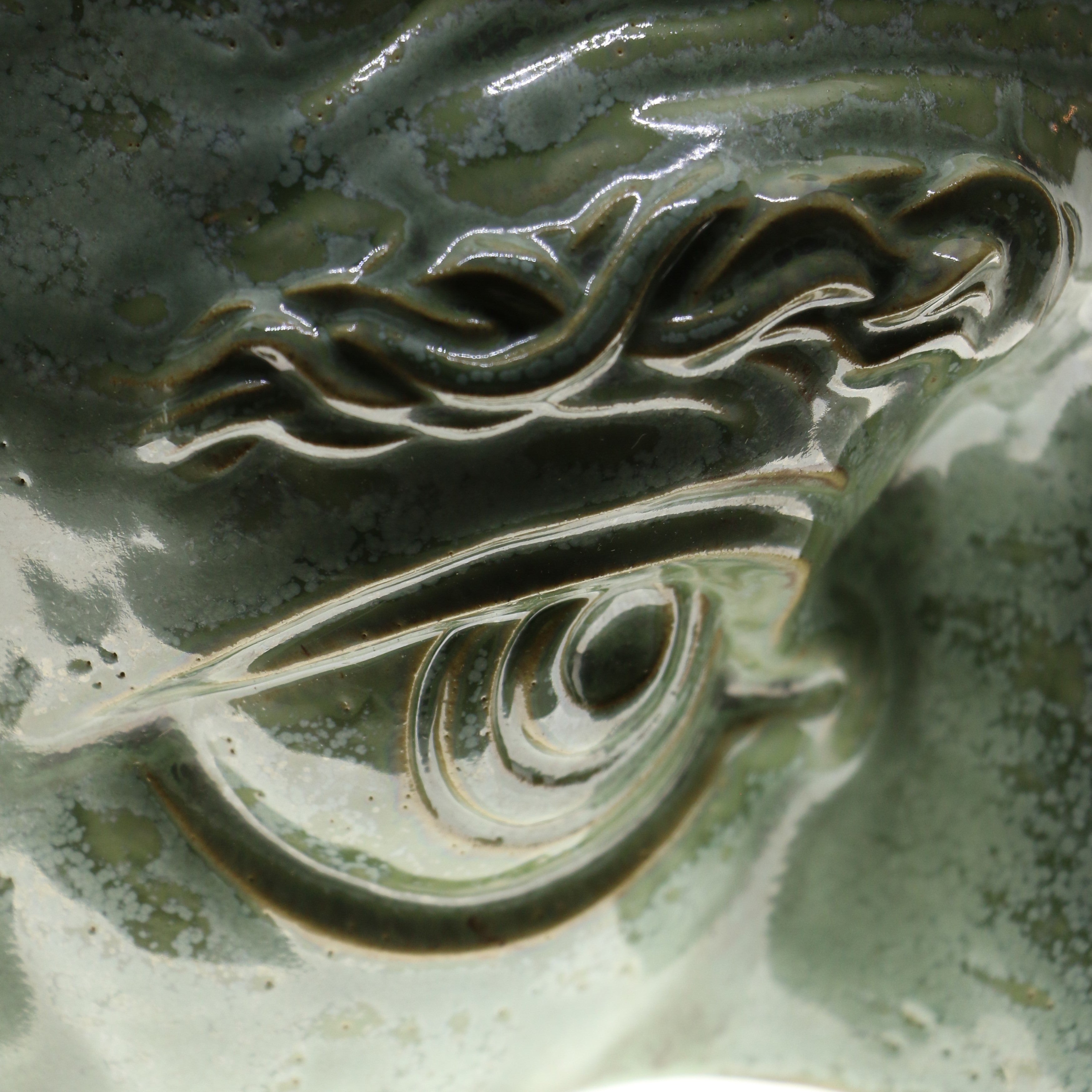 Jacob Laoru | Bookend Eye (Right): Firkantet højre bogstøtte øje i glaseret stentøjsler i CopperGreen Studio Hafnia