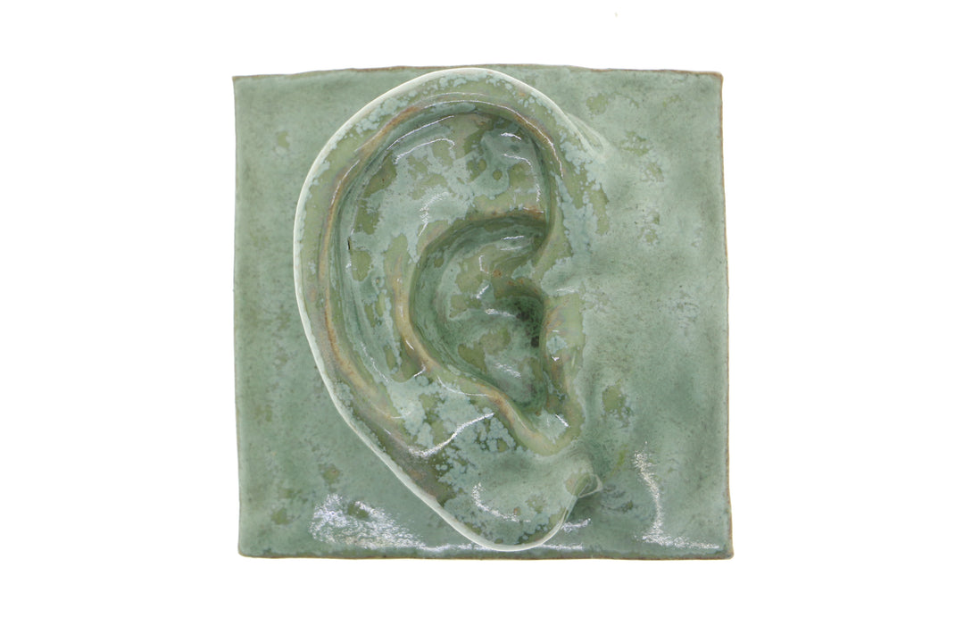Jacob Laoru | Square Ear (Right): Firkantet øre i glaseret stentøjsler i CopperGreen til væggen Studio Hafnia