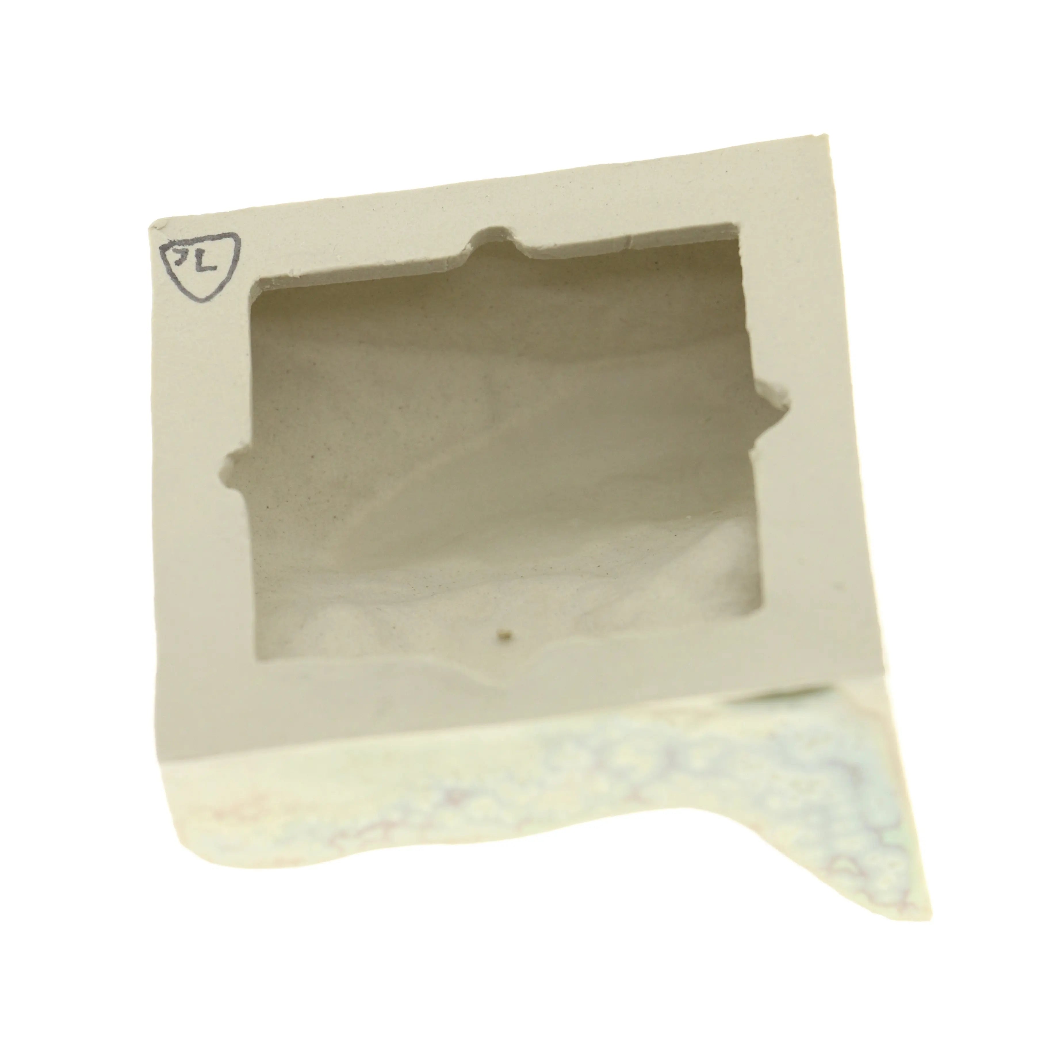 Jacob Larou | Square Eye (Left): Firkantet øje i glaseret stentøjsler i CrystalGreen til væggen Studio Hafnia