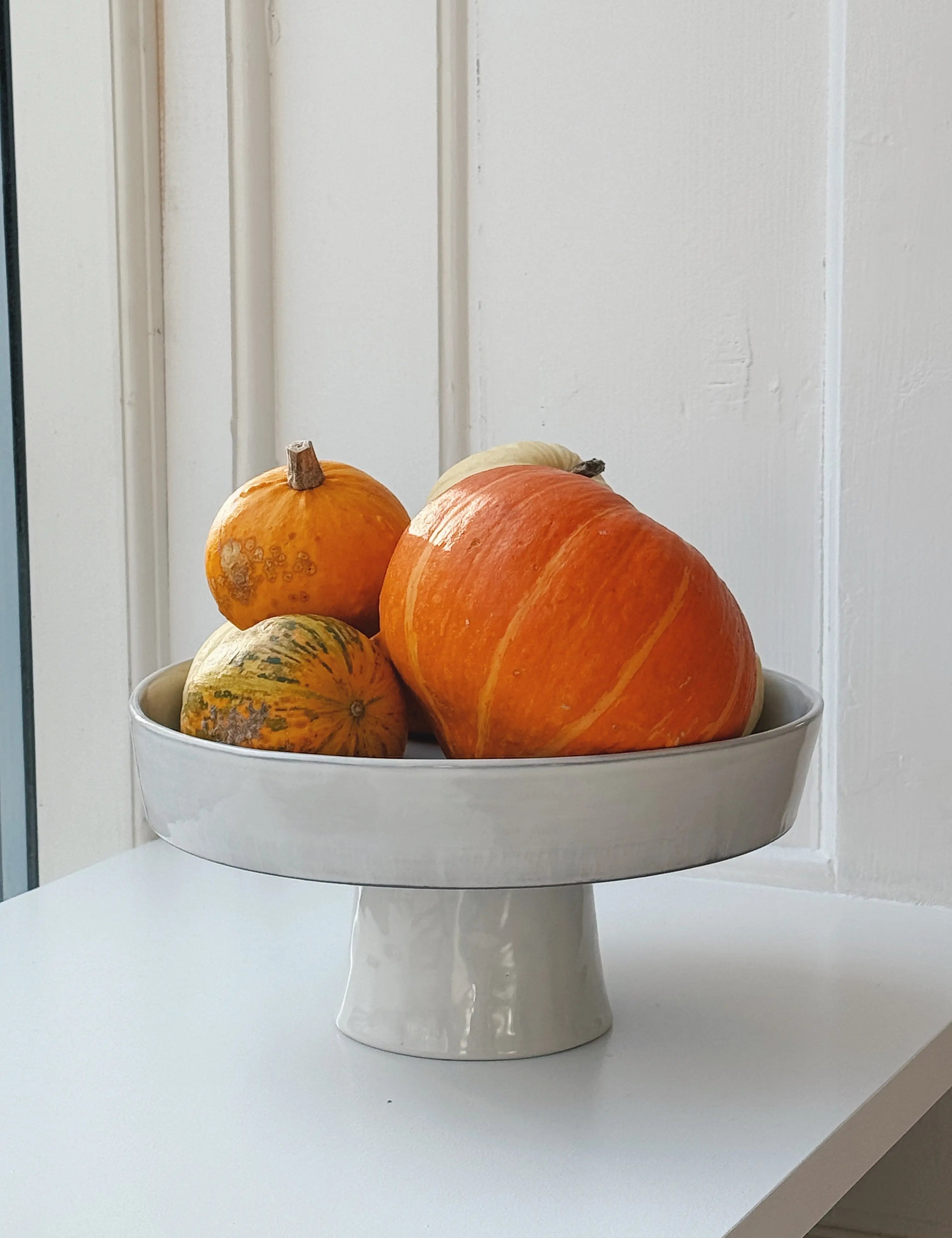 Dyb Tallerken med Fod L – Off White | Serax Serax