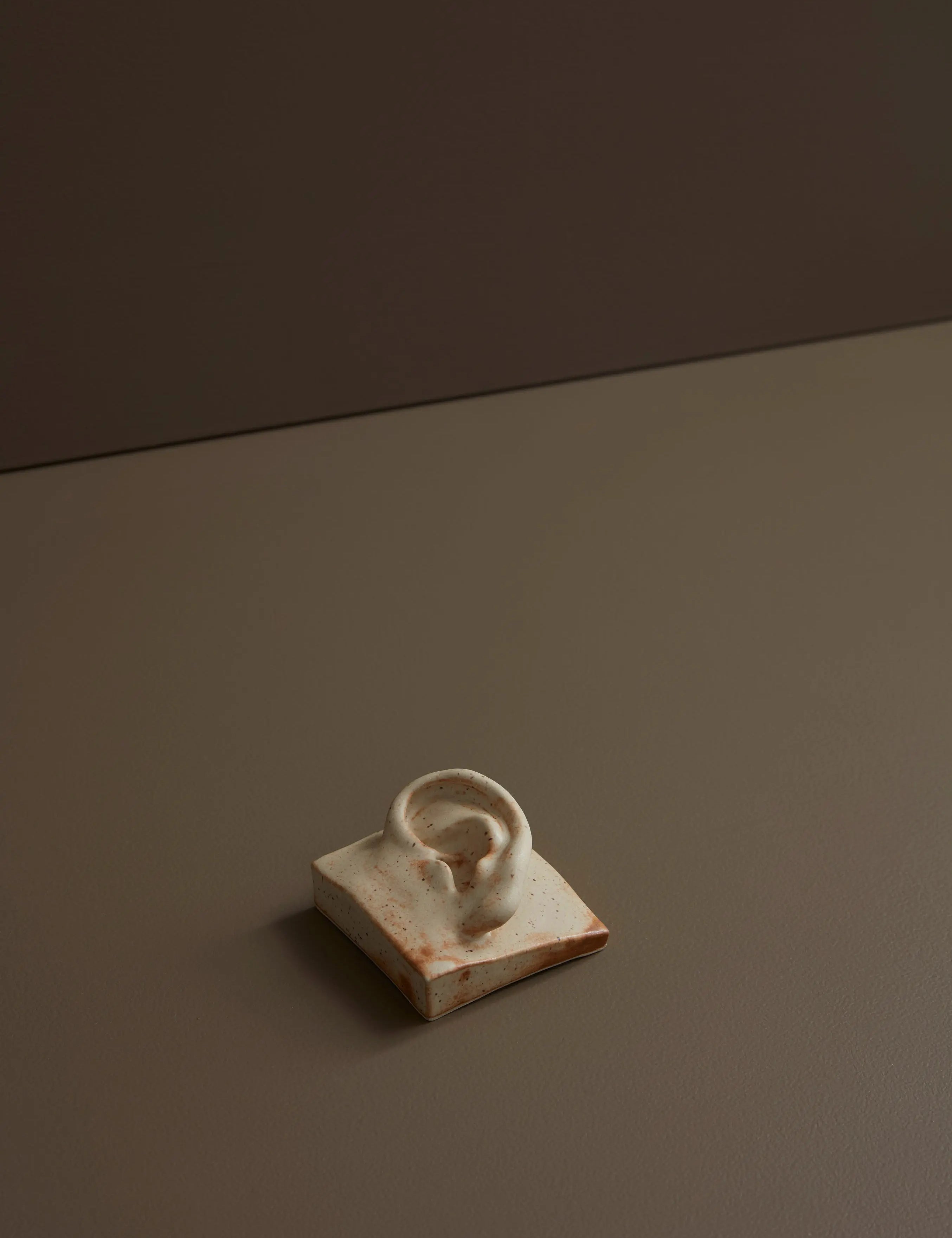 Left Ear i WarmSand stentøj Laoru Laoru