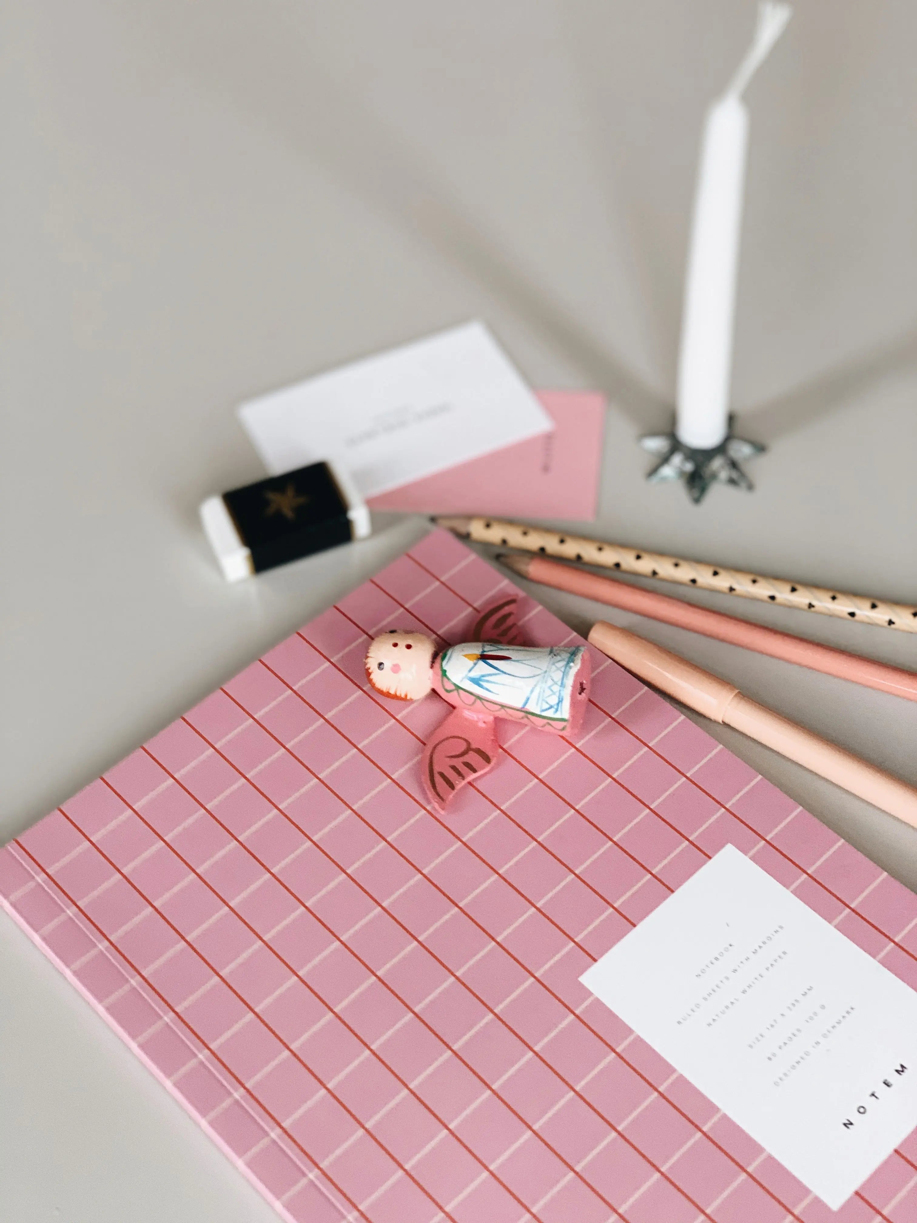 Notem studio, Vita notesbog, Softcover medium, Rose Grid Notem studio