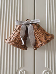 Sæt med 2 Hængende Rattan Juleklokker med Naturfarvet Sløjfe | D12 x H12 cm Studio Hafnia