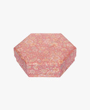Sissel Edelbo - Alison Hexagon Silkeæske - No. 4 Sissel Edelbo