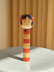 Vintage Kokeshi Dukke Nr. 230 fra Japan – Håndlavet | H 21 cm Studio Hafnia