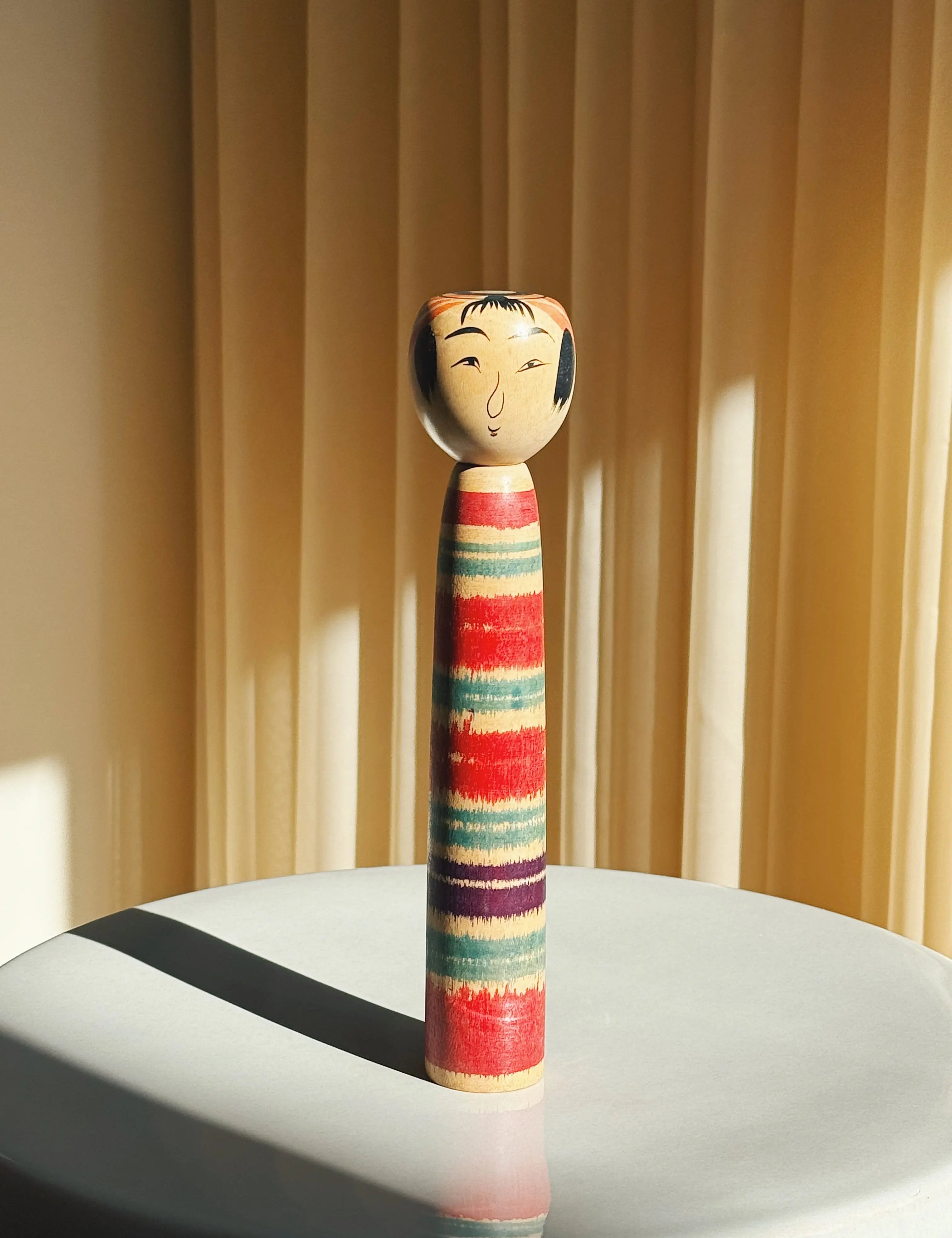 Vintage Kokeshi Dukke Nr. 232 fra Japan – Håndlavet | H 24 cm Studio Hafnia