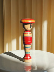 Vintage Kokeshi Dukke Nr. 233 fra Japan – Håndlavet | H 21 cm Studio Hafnia