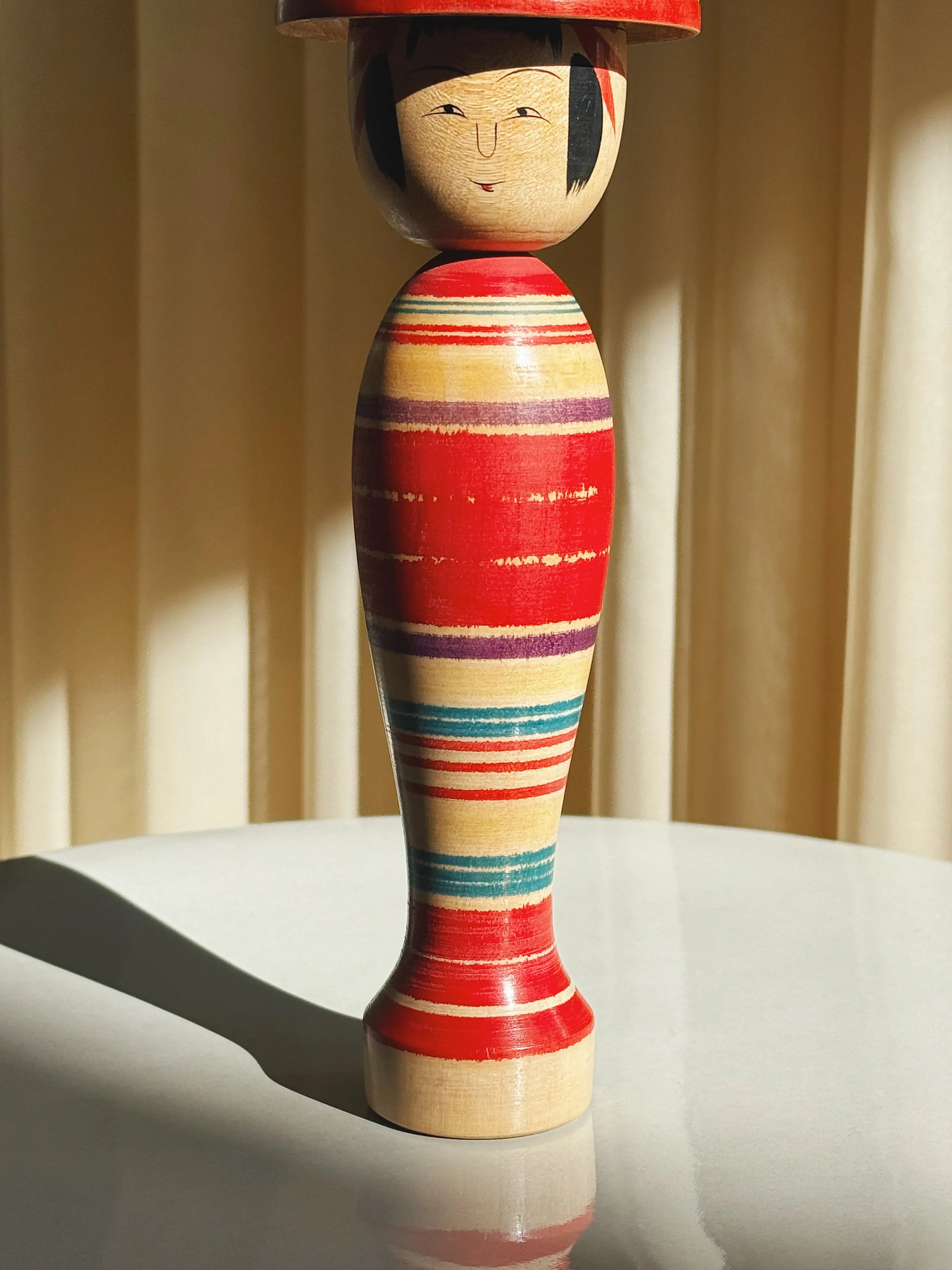 Vintage Kokeshi Dukke Nr. 233 fra Japan – Håndlavet | H 21 cm Studio Hafnia