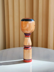 Vintage Kokeshi Dukke Nr. 237 fra Japan – Håndlavet | H 18 cm Studio Hafnia