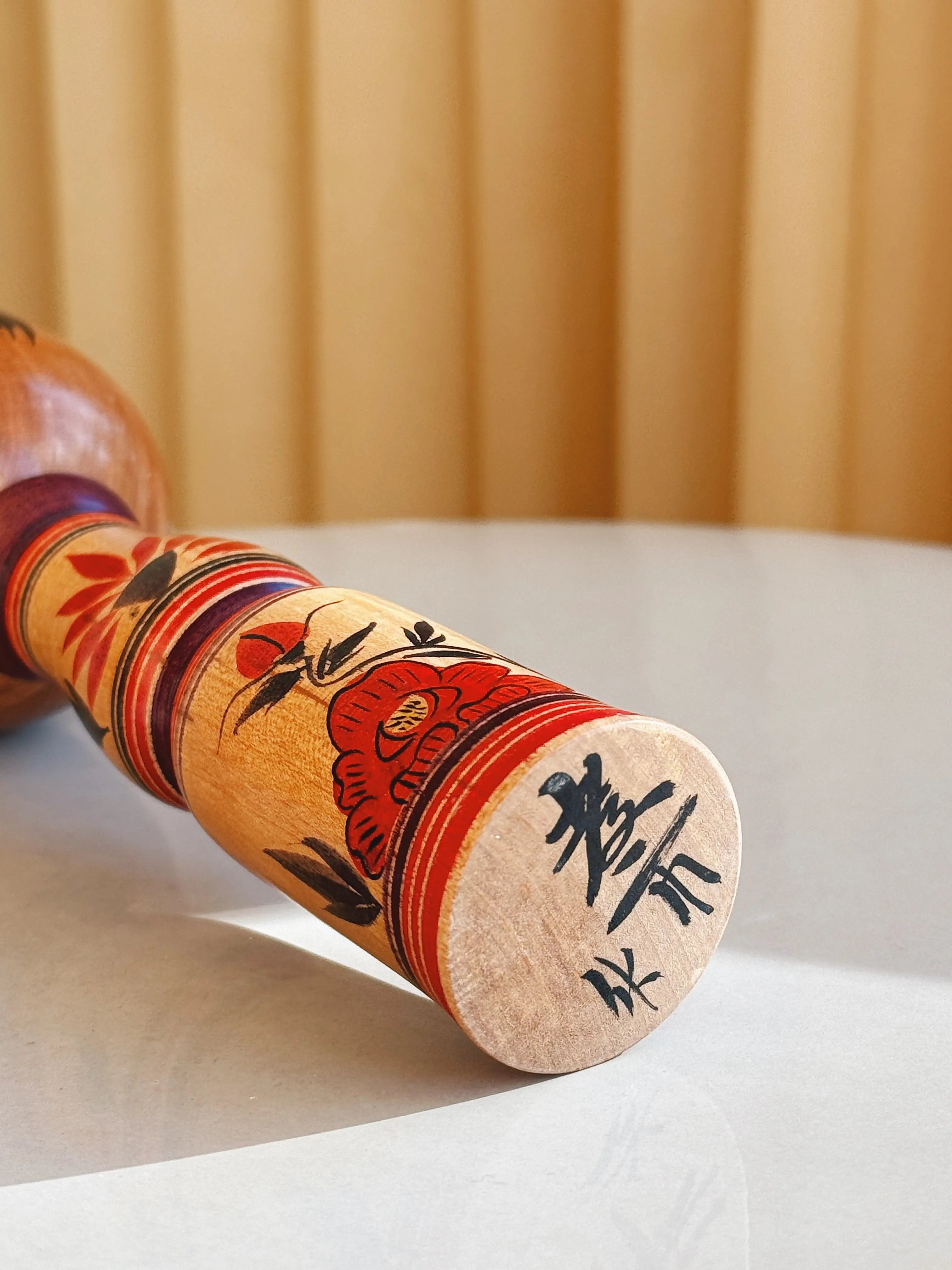 Vintage Kokeshi Dukke Nr. 237 fra Japan – Håndlavet | H 18 cm Studio Hafnia