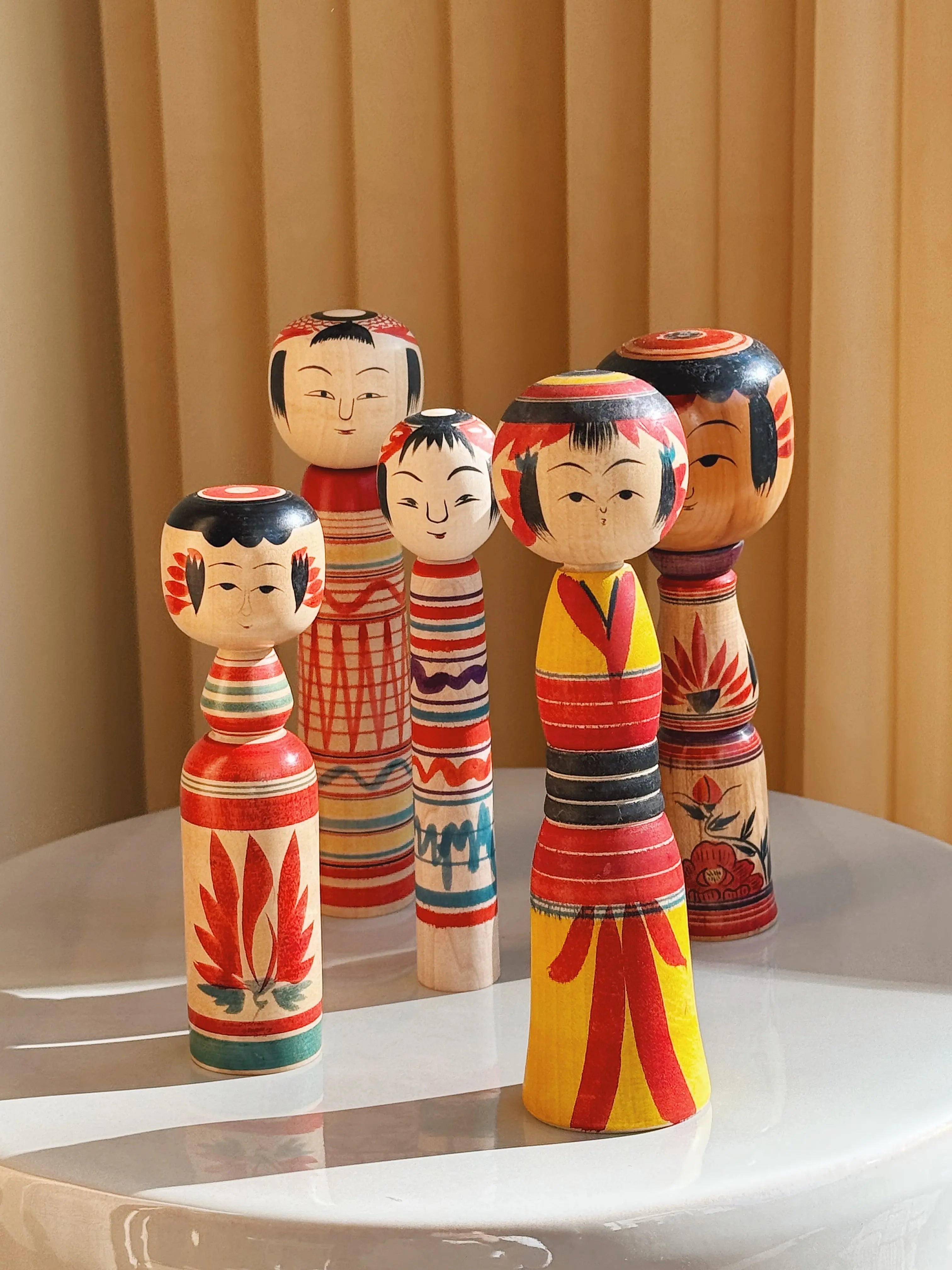 Vintage Kokeshi Dukke Nr. 237 fra Japan – Håndlavet | H 18 cm Studio Hafnia