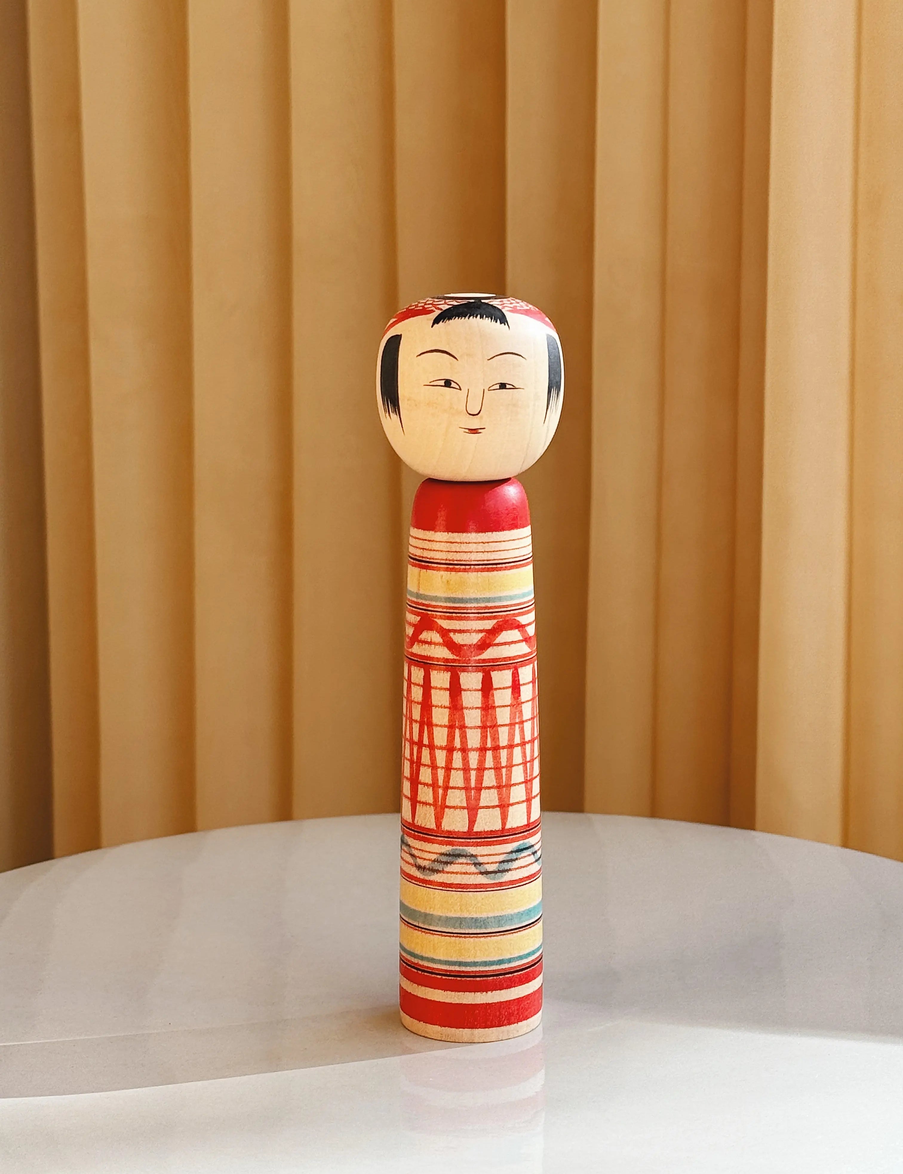Vintage Kokeshi Dukke Nr. 238 fra Japan – Håndlavet | H 18,5 cm Studio Hafnia