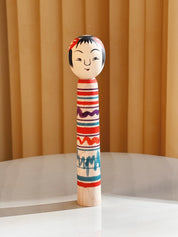 Vintage Kokeshi Dukke Nr. 239 fra Japan – Håndlavet | H 17 cm Studio Hafnia