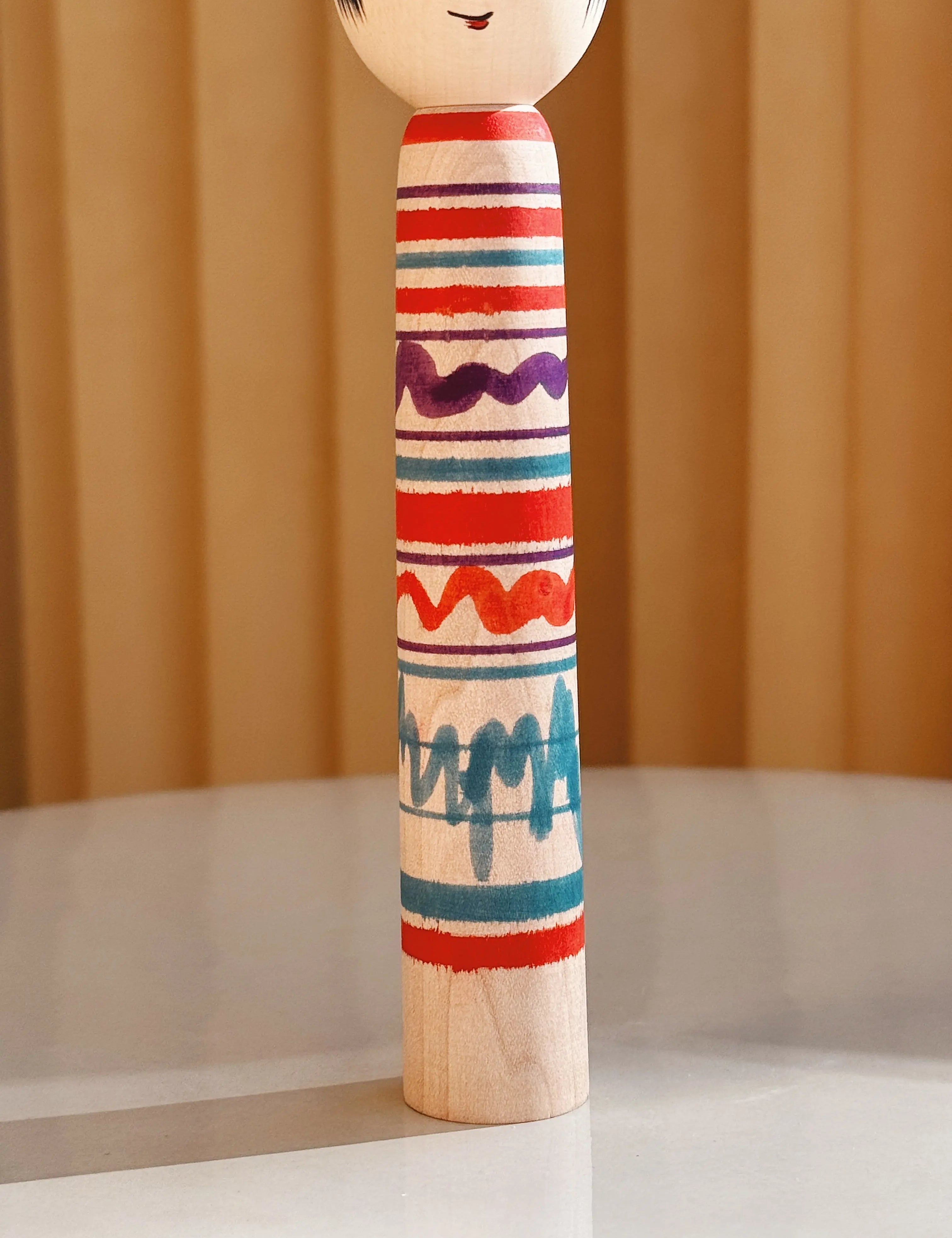 Vintage Kokeshi Dukke Nr. 239 fra Japan – Håndlavet | H 17 cm Studio Hafnia