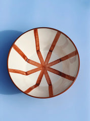Håndlavet terracotta skål med terracotta og hvide striber Casa Cubista