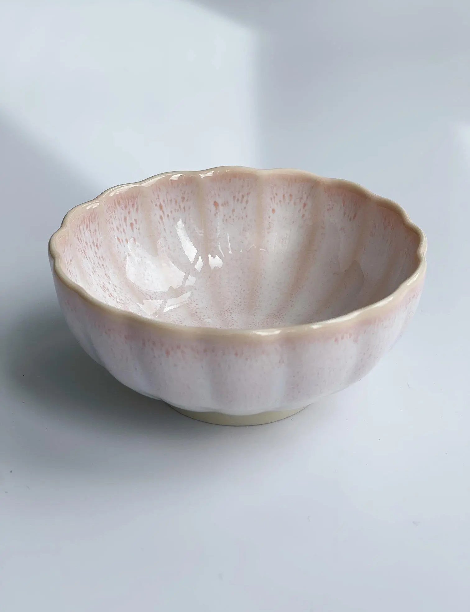 Krysantemum skål | Lys pink, grøn eller gul Studio Hafnia