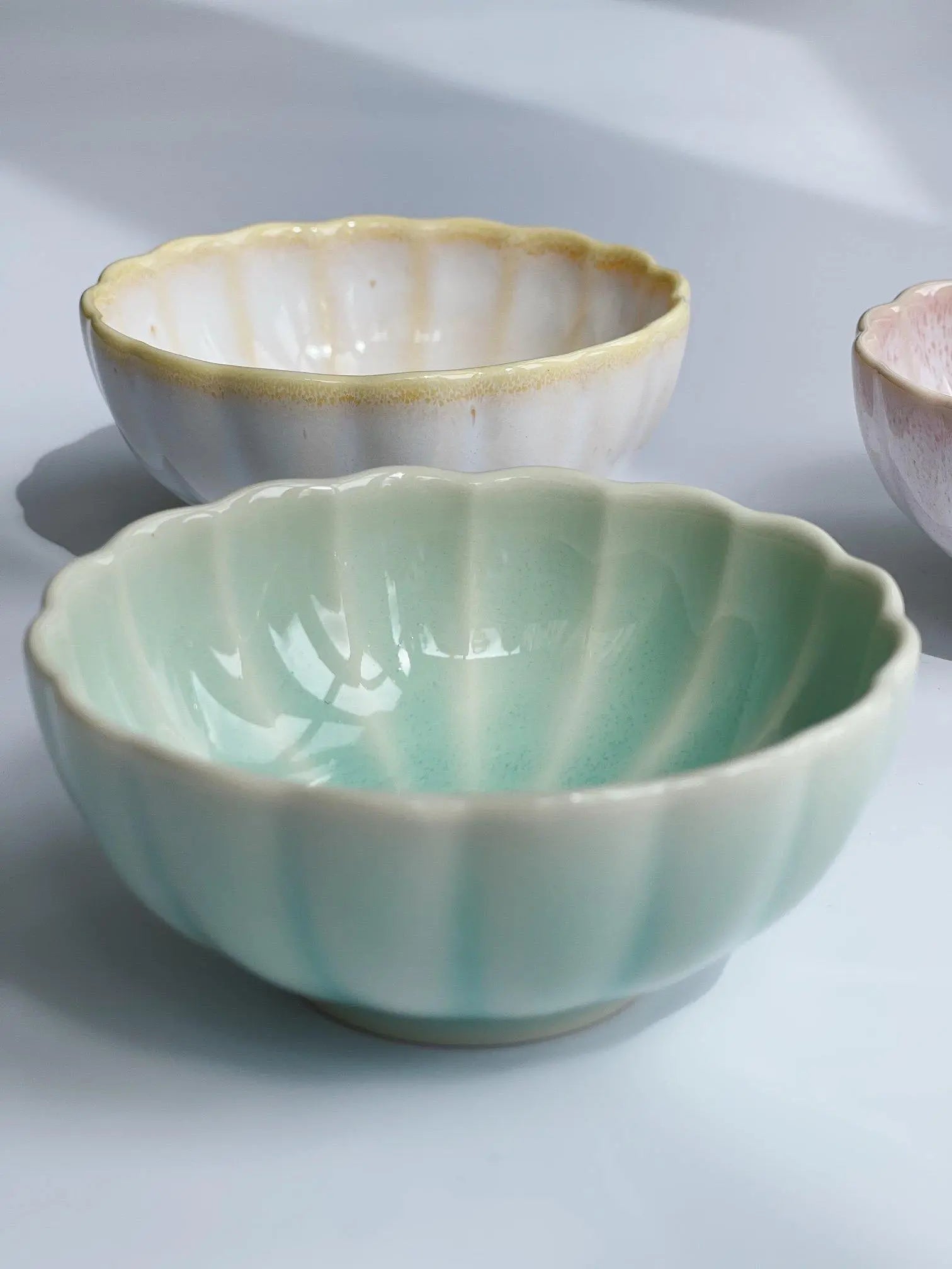 Krysantemum skål | Lys pink, grøn eller gul Studio Hafnia