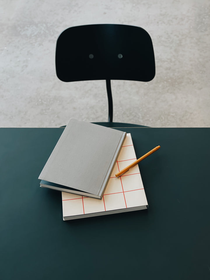 Notem studio, Bea notesbog med elastikbånd, medium, Light grey Notem studio