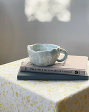 The Big Sea Mug | Lyseblå og hvid Studio Hafnia