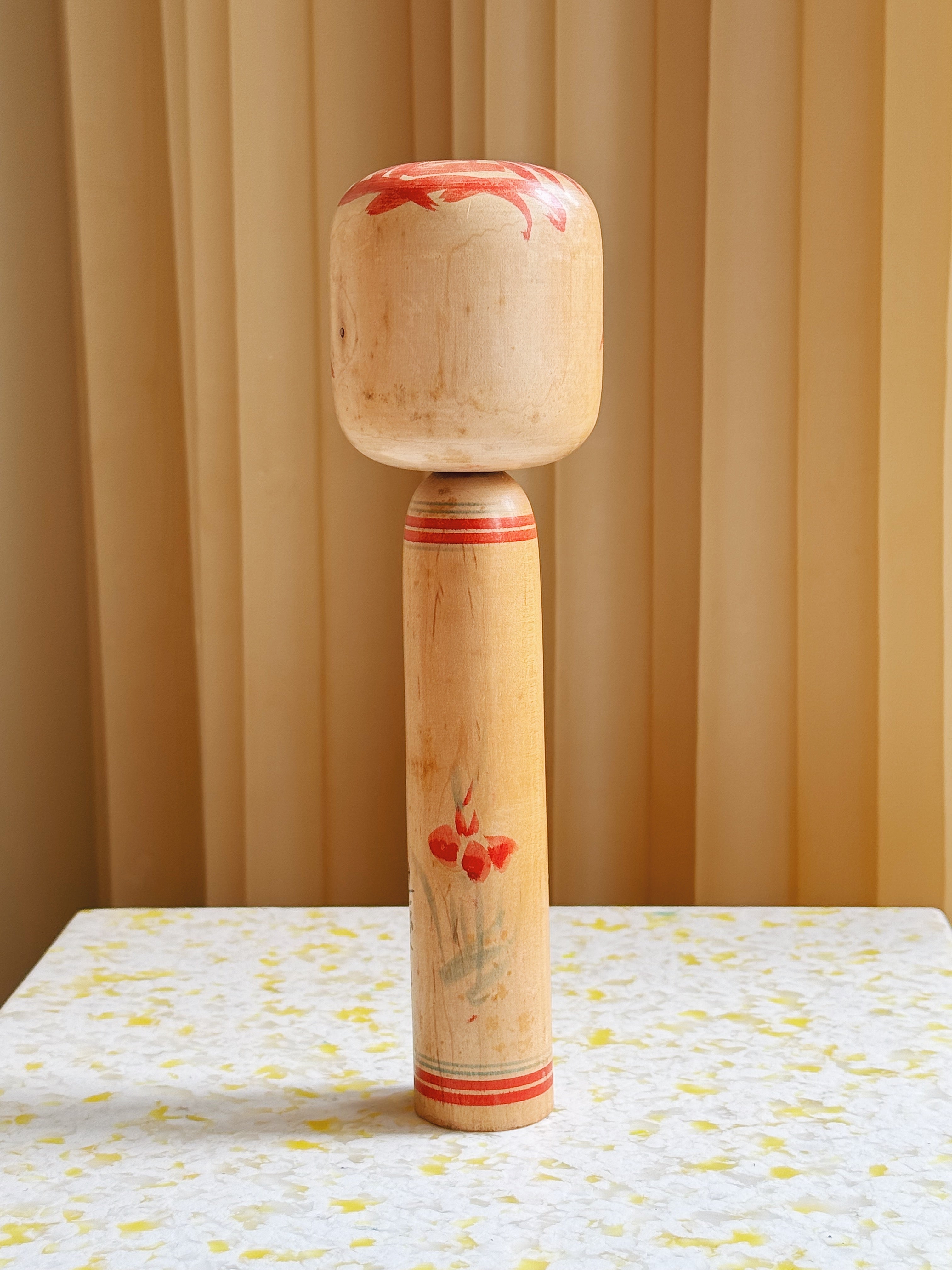 Vintage Kokeshi Dukke Nr. 187 fra Japan – Håndlavet | H24 cm Studio Hafnia