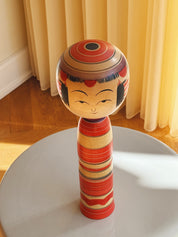 Vintage Kokeshi Dukke Nr. 225 fra Japan – Håndlavet | H 32,5 cm Studio Hafnia