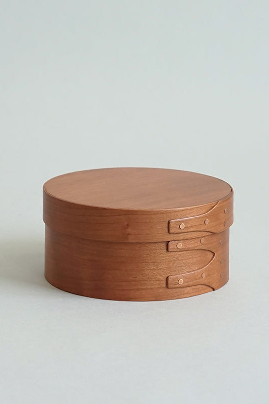 Shaker Round Box SS by Homestead – round storage box in cherry wood, H6 × Ø12.8 cm