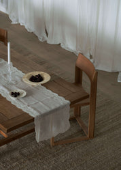 Anne-Mi Heims Embroidery Runner – Broderet Bordløber i Hør 40 x 180 cm Anne-Mi