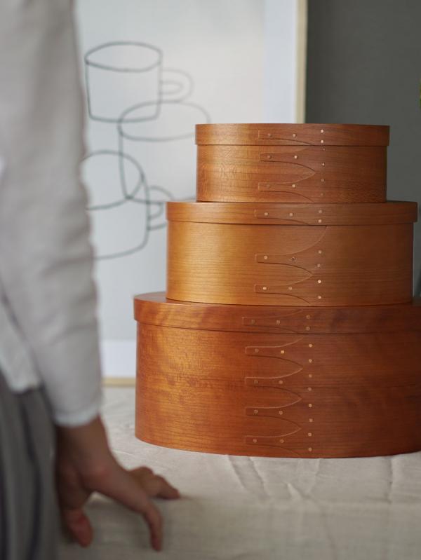 Shaker Oval Box S – oval cherry wood storage box made in the classic Shaker tradition