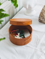 Shaker Round Box SS – round cherry wood storage box made in the classic Shaker tradition