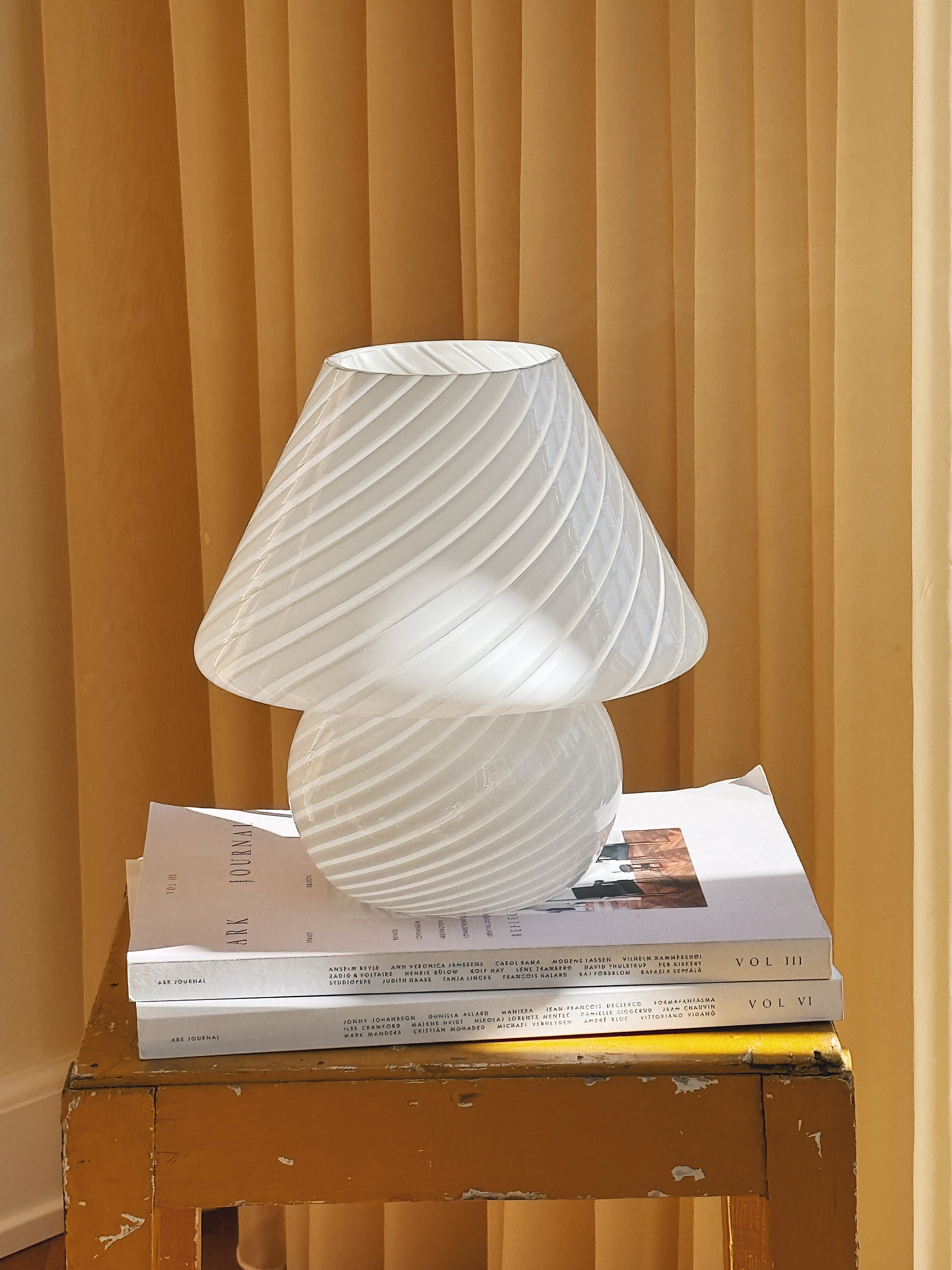Vintage Murano Mushroom Bordlampe i Hvidt Glas | H25 cm Murano