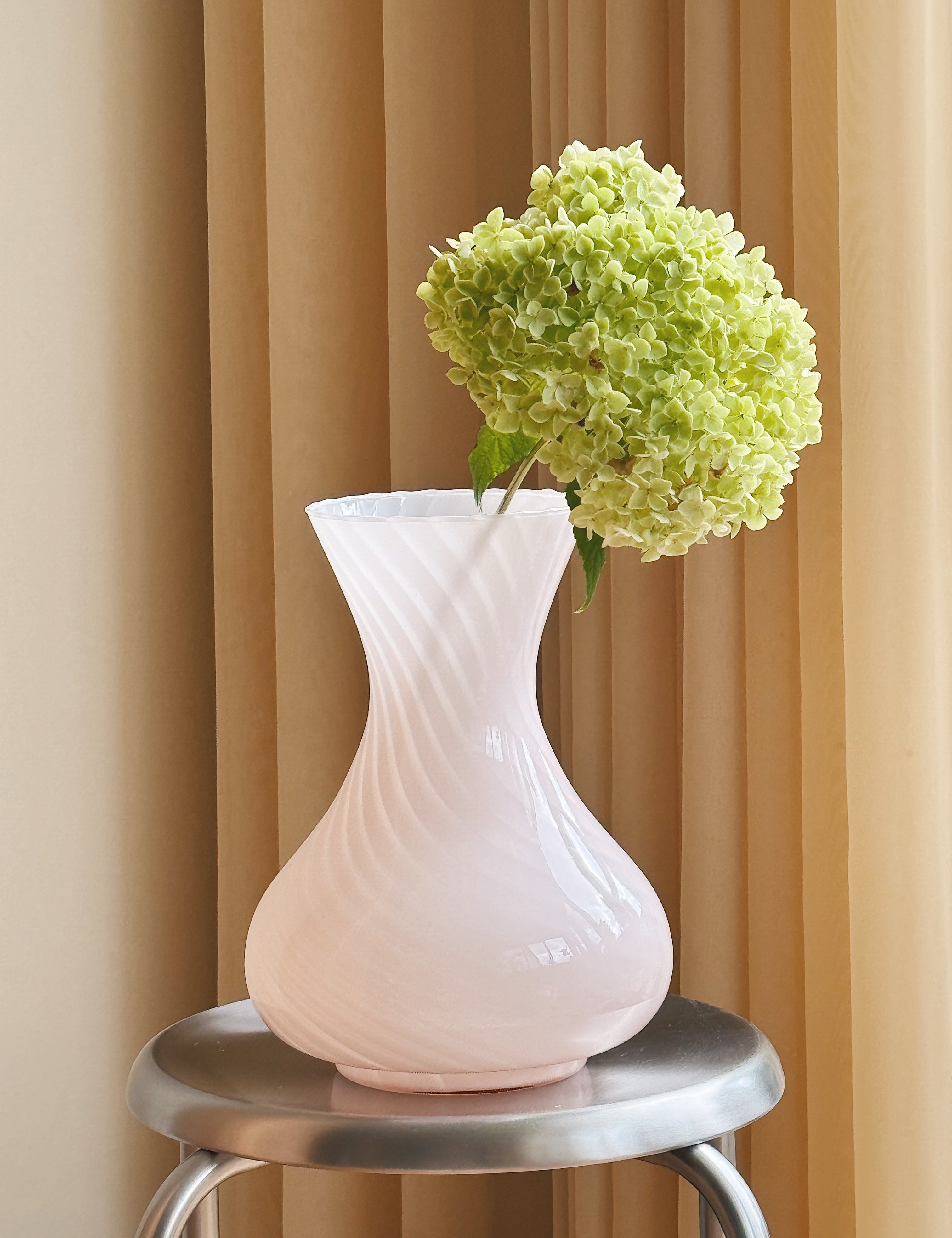 Vintage Murano Vase i Lys Pink | H27 cm Studio Hafnia