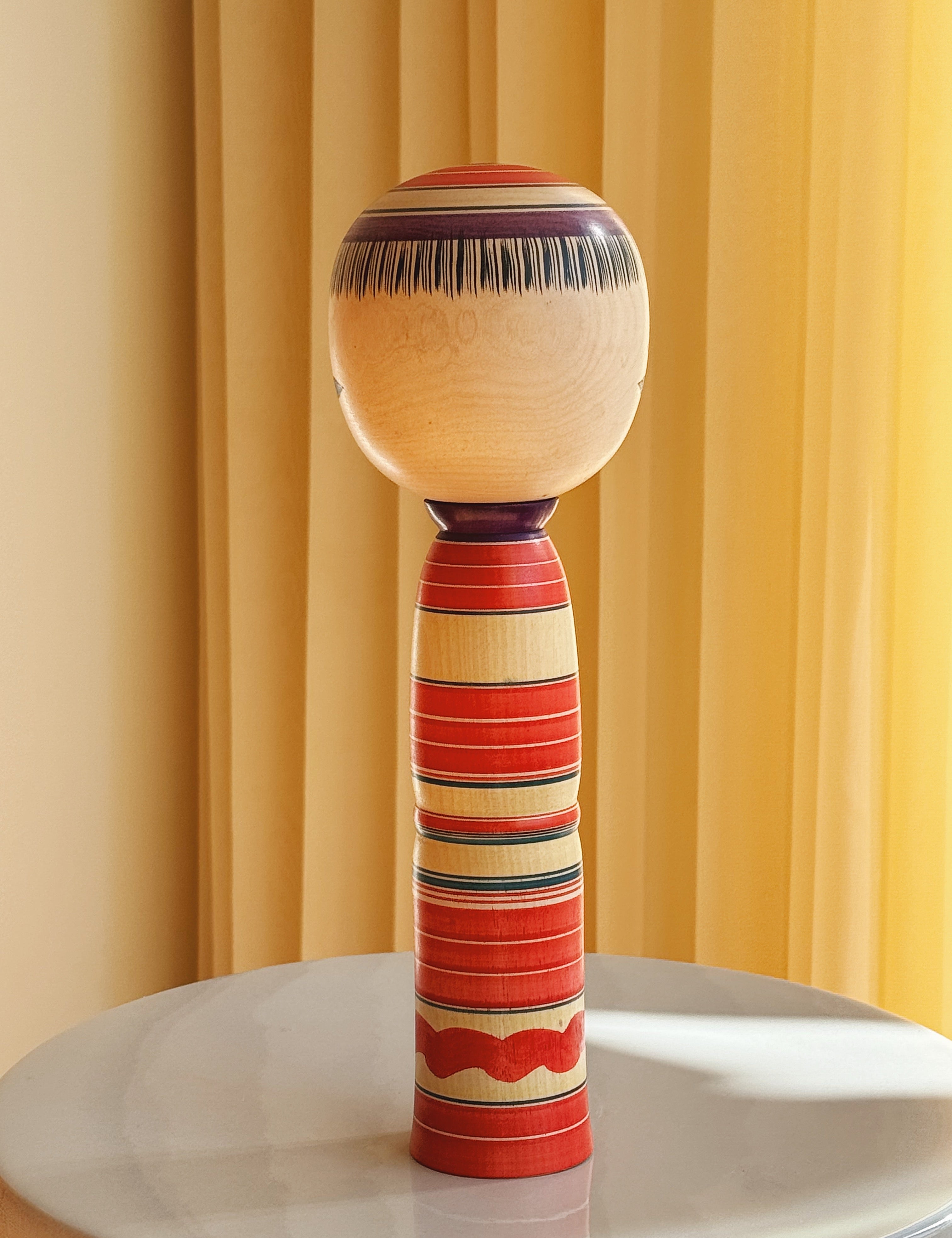Vintage Kokeshi Dukke Nr. 225 fra Japan – Håndlavet | H 32,5 cm Studio Hafnia