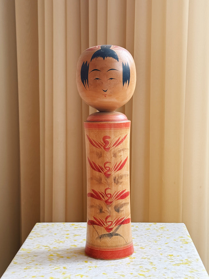 Vintage Kokeshi Dukke Nr. 217 fra Japan – Håndlavet | H33,5 cm Studio Hafnia