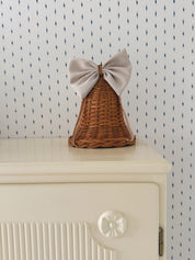 Stående Rattan Juleklokke med Lys Sløjfe | 15,5 x 15,5 cm Studio Hafnia