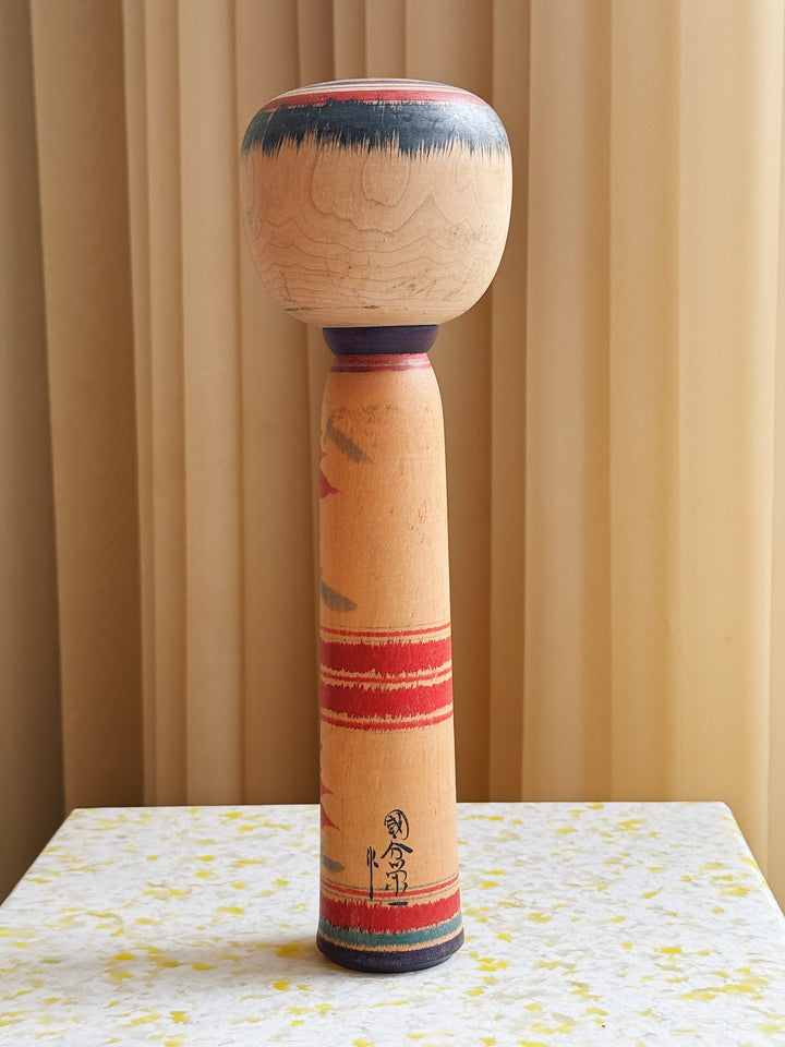Vintage Kokeshi Dukke Nr. 212 fra Japan – Håndlavet | H30 cm Studio Hafnia