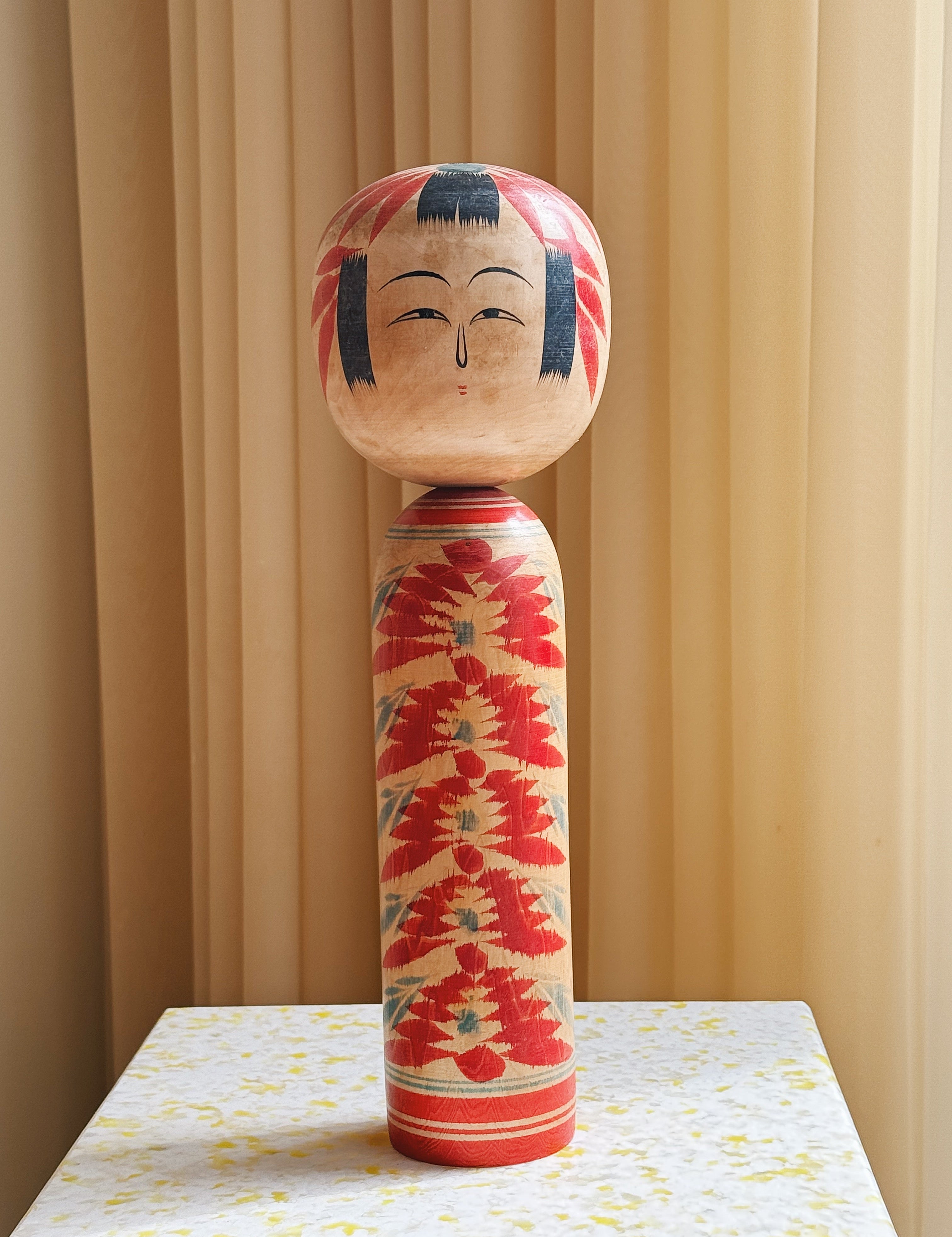 Vintage Kokeshi Dukke Nr. 215 fra Japan – Håndlavet | H36 cm Studio Hafnia
