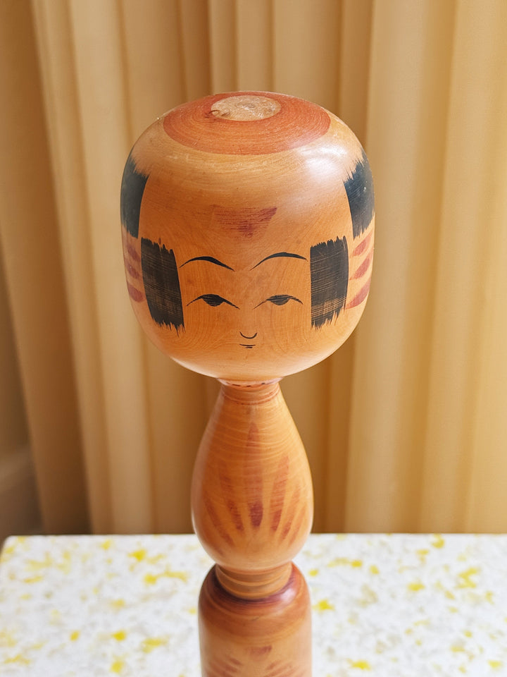 Vintage Kokeshi Dukke Nr. 213 fra Japan – Håndlavet | H30,5 cm Studio Hafnia
