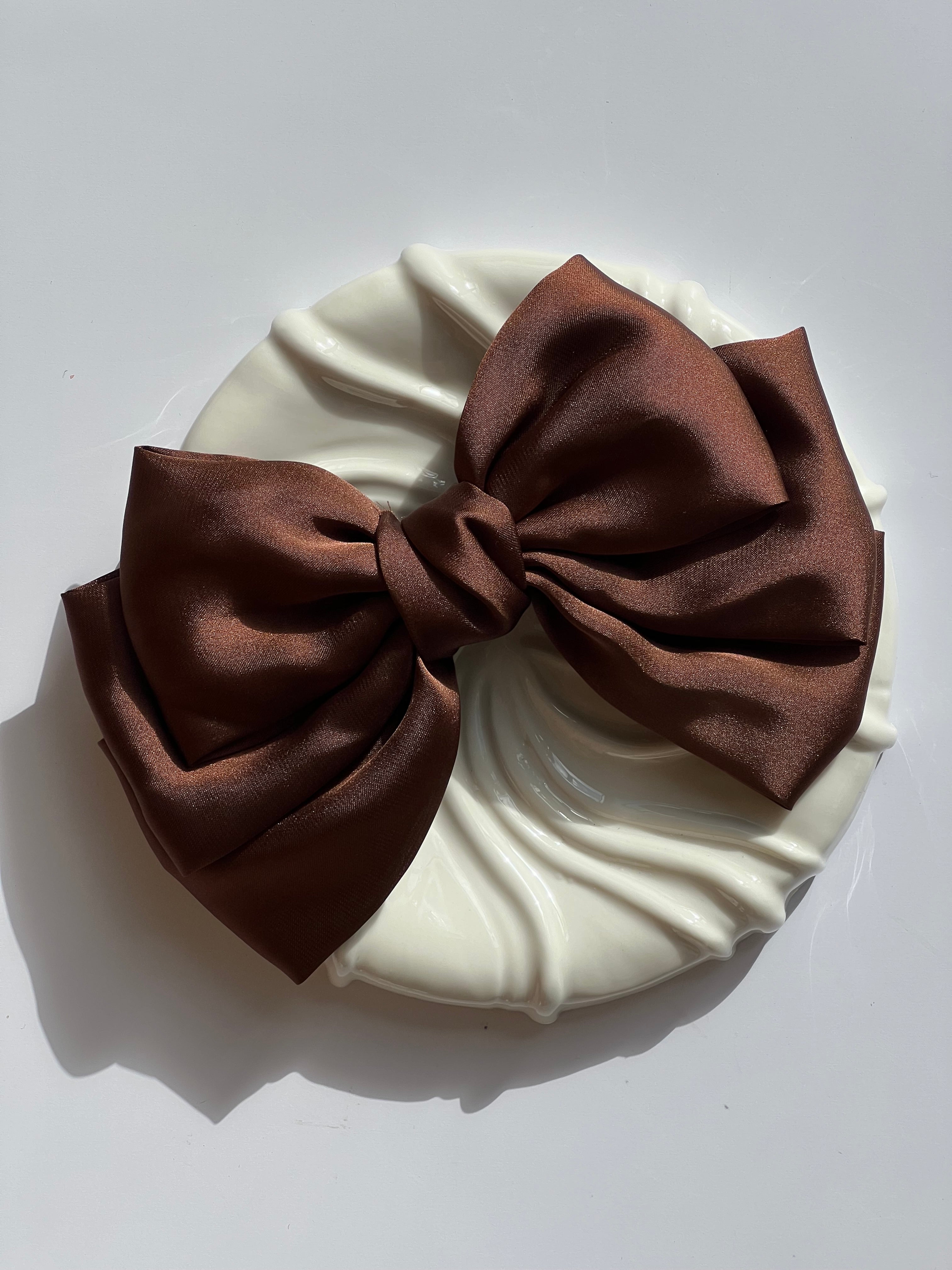 Sløjfe Hårklemme i Satin 16 cm | 4 forskellige farver STUDIO HAFNIA