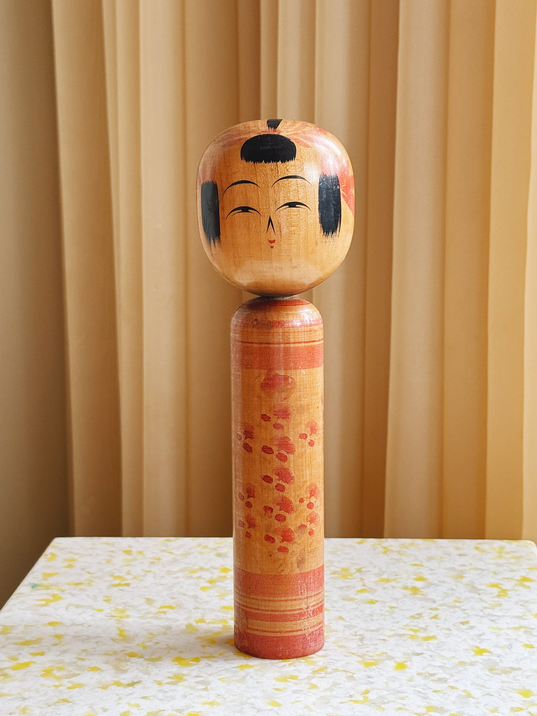 Vintage Kokeshi Dukke Nr. 194 fra Japan – Håndlavet | H25 cm Studio Hafnia