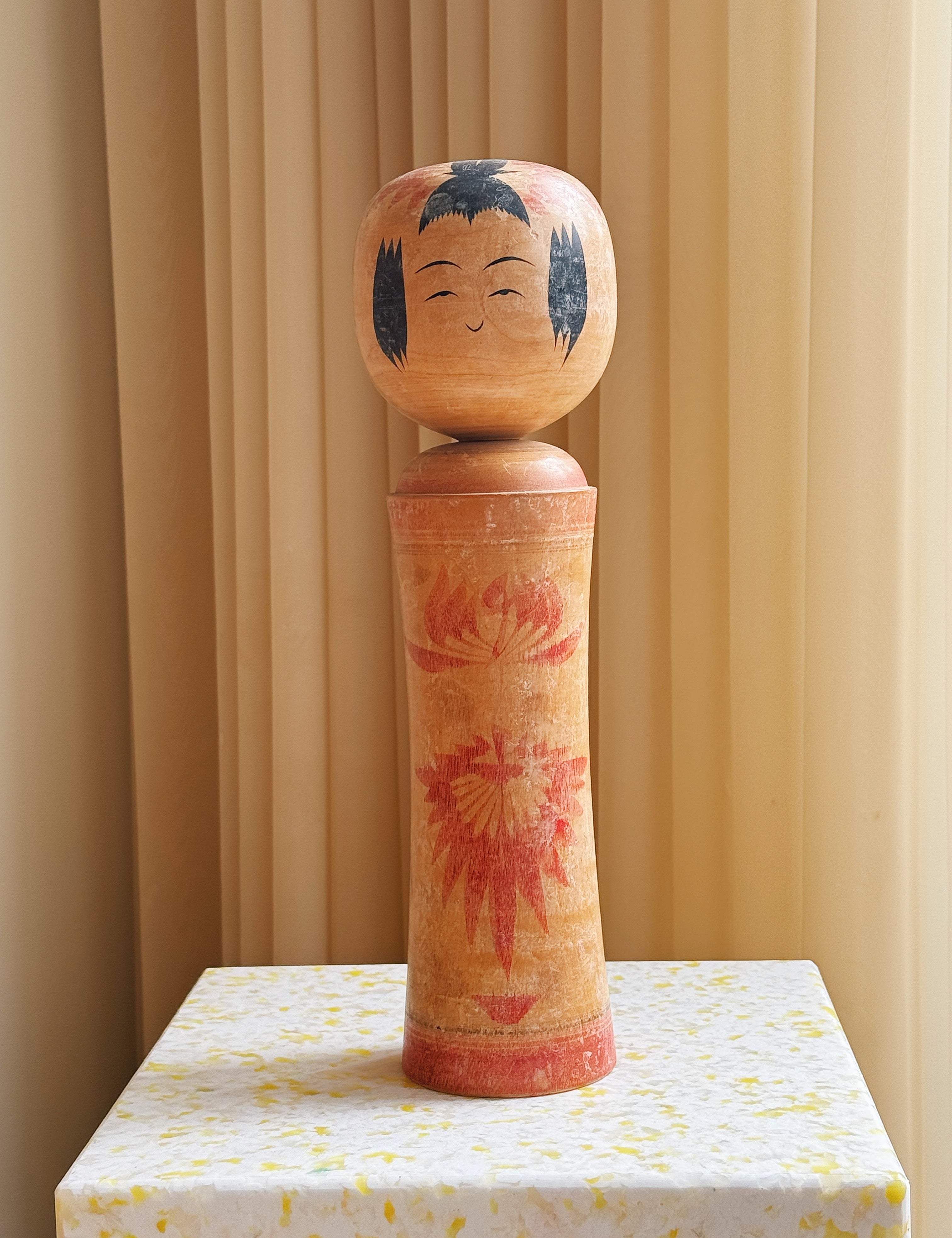 Vintage Kokeshi Dukke Nr. 216 fra Japan – Håndlavet | H36,5 cm Studio Hafnia