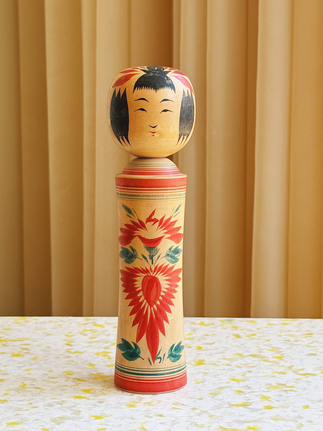 Vintage Kokeshi Dukke Nr. 181 fra Japan – Håndlavet | H21 cm Studio Hafnia
